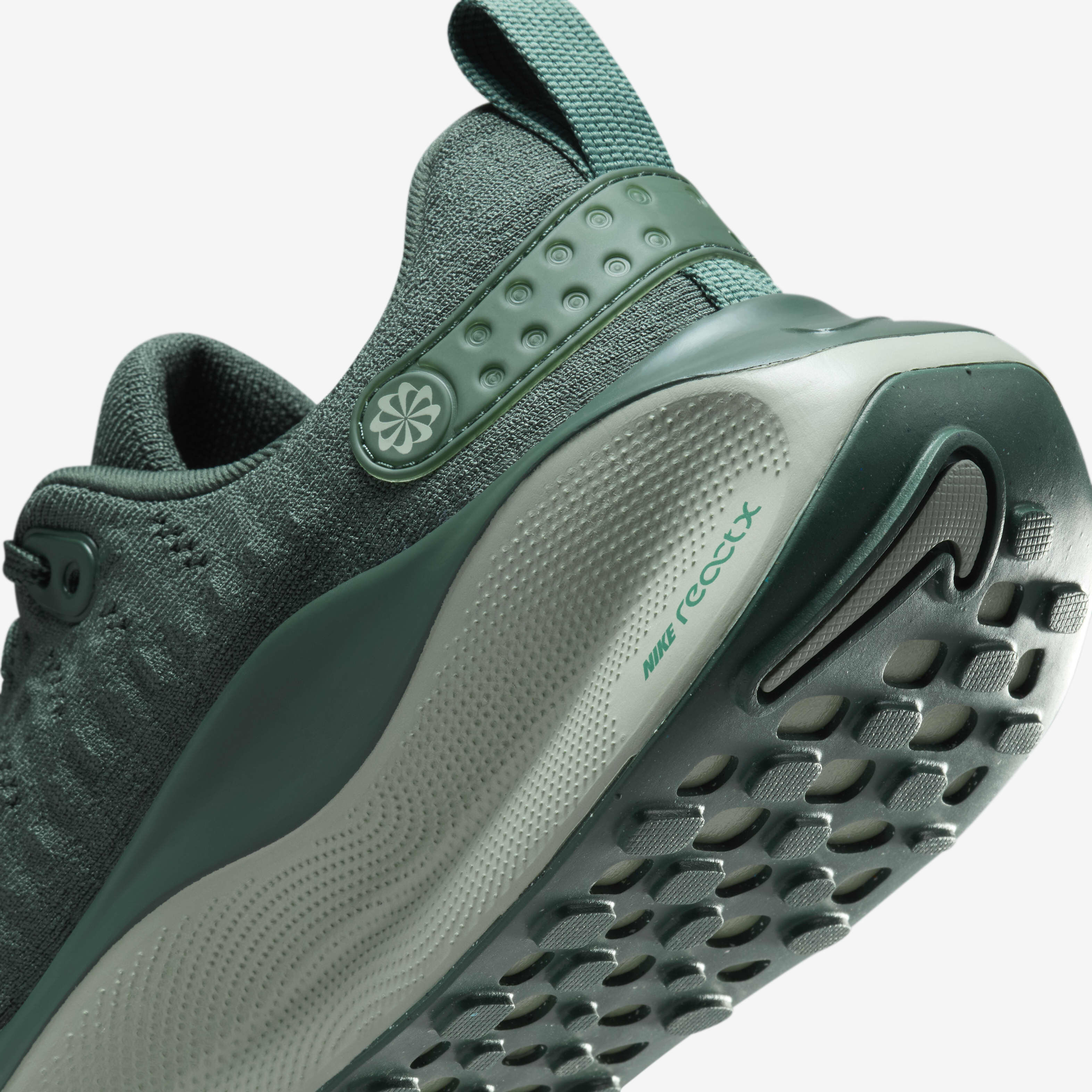 Nike grey and green running shoes hotsell