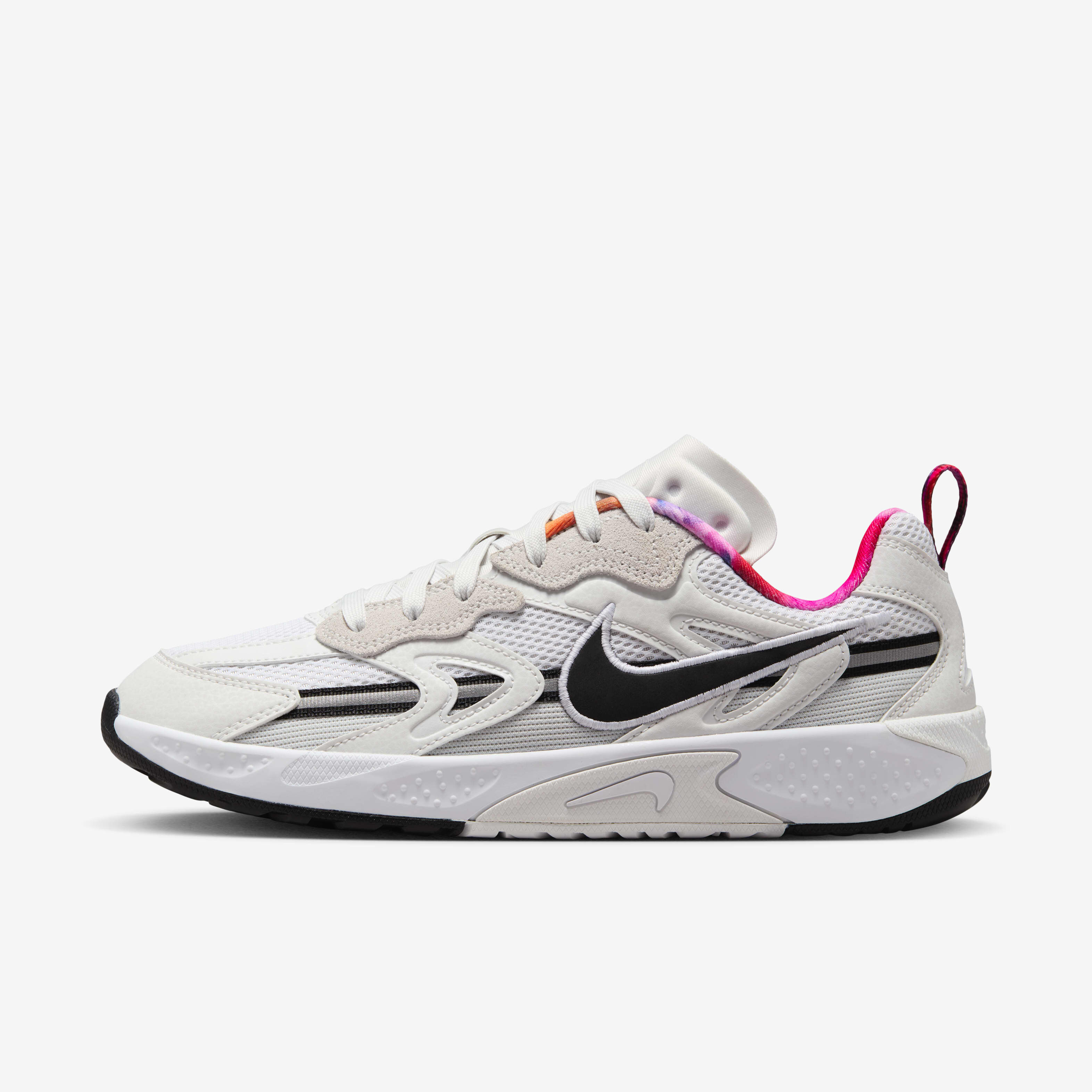 Buy Nike JAM Train Electric Women's Shoes - White/Photon Dust/Platinum  Tint/Black | Nike Saudi Official