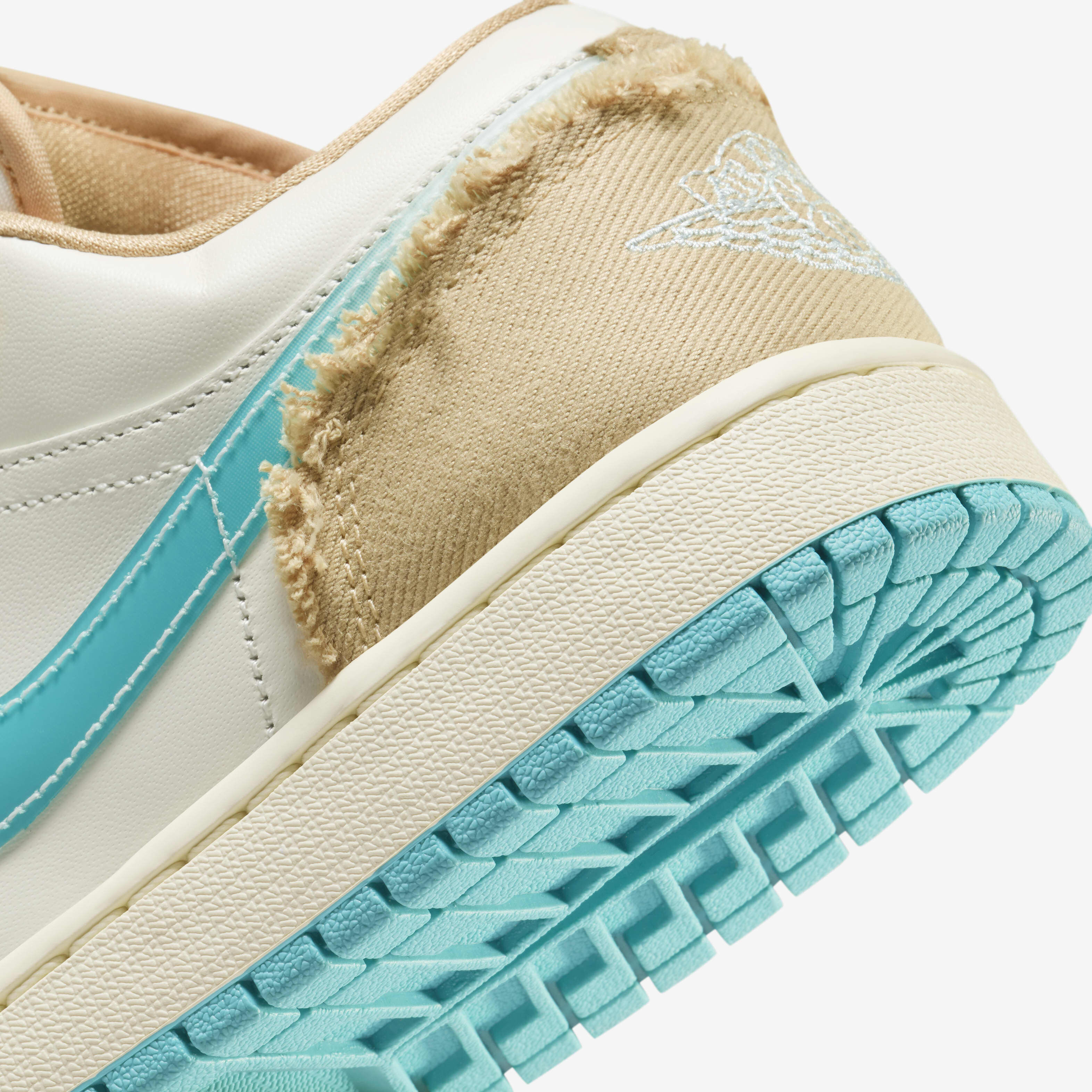 Air Jordan 1 Low SE 'Wave' image number 7