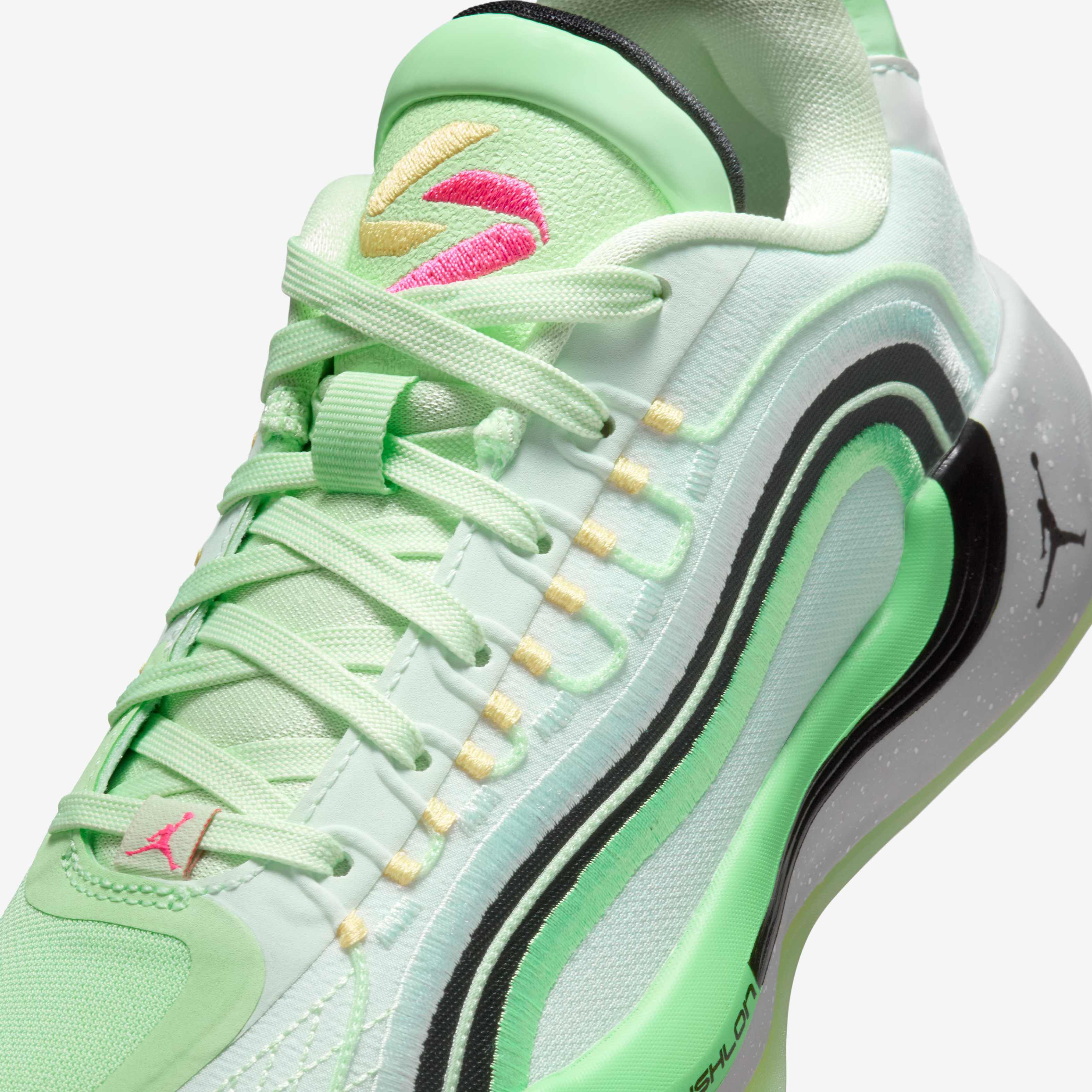 Luka 4 'Bloodline' image number 6