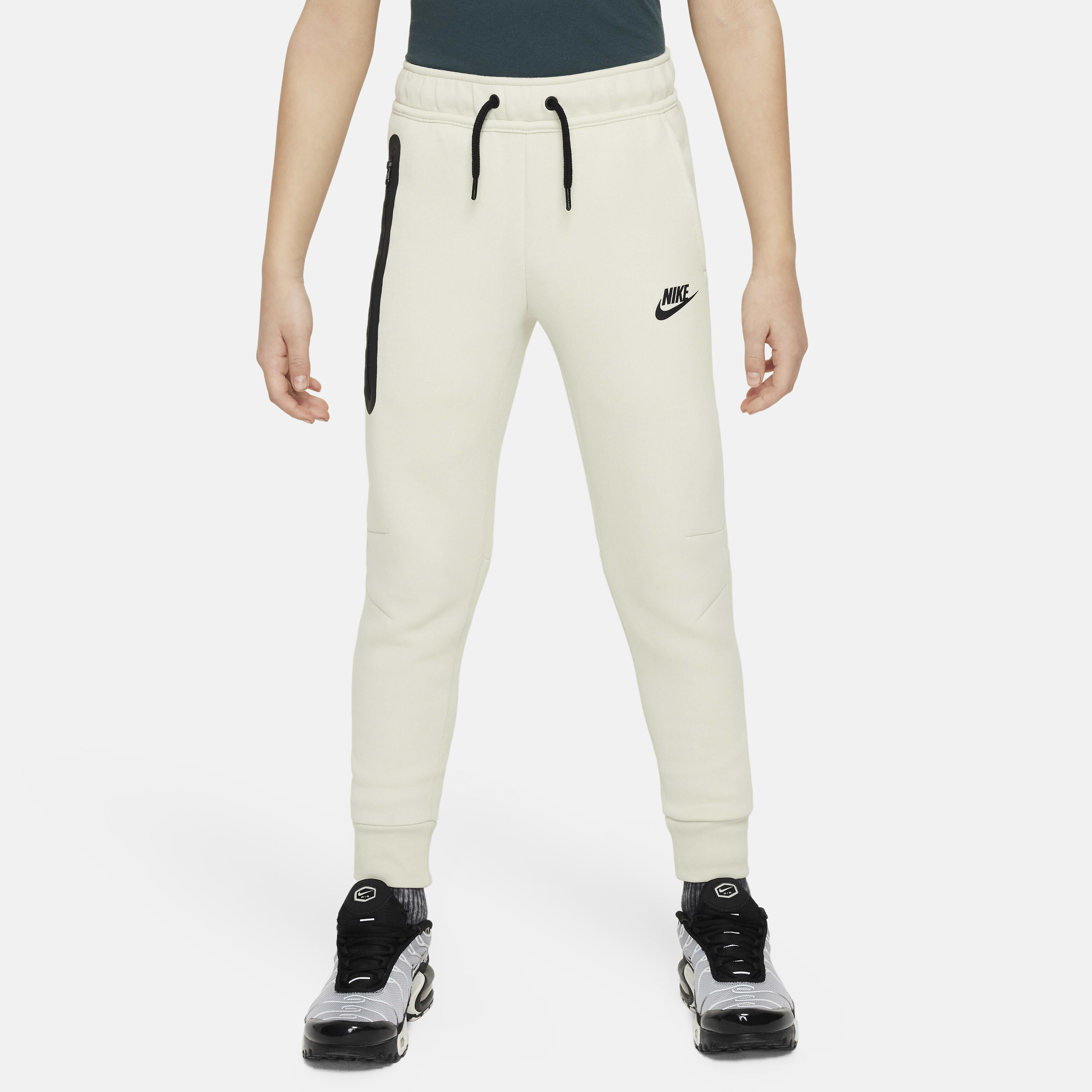Buy Nike Sportswear Tech Fleece Older Kids Boys Trousers Nike Saudi Official