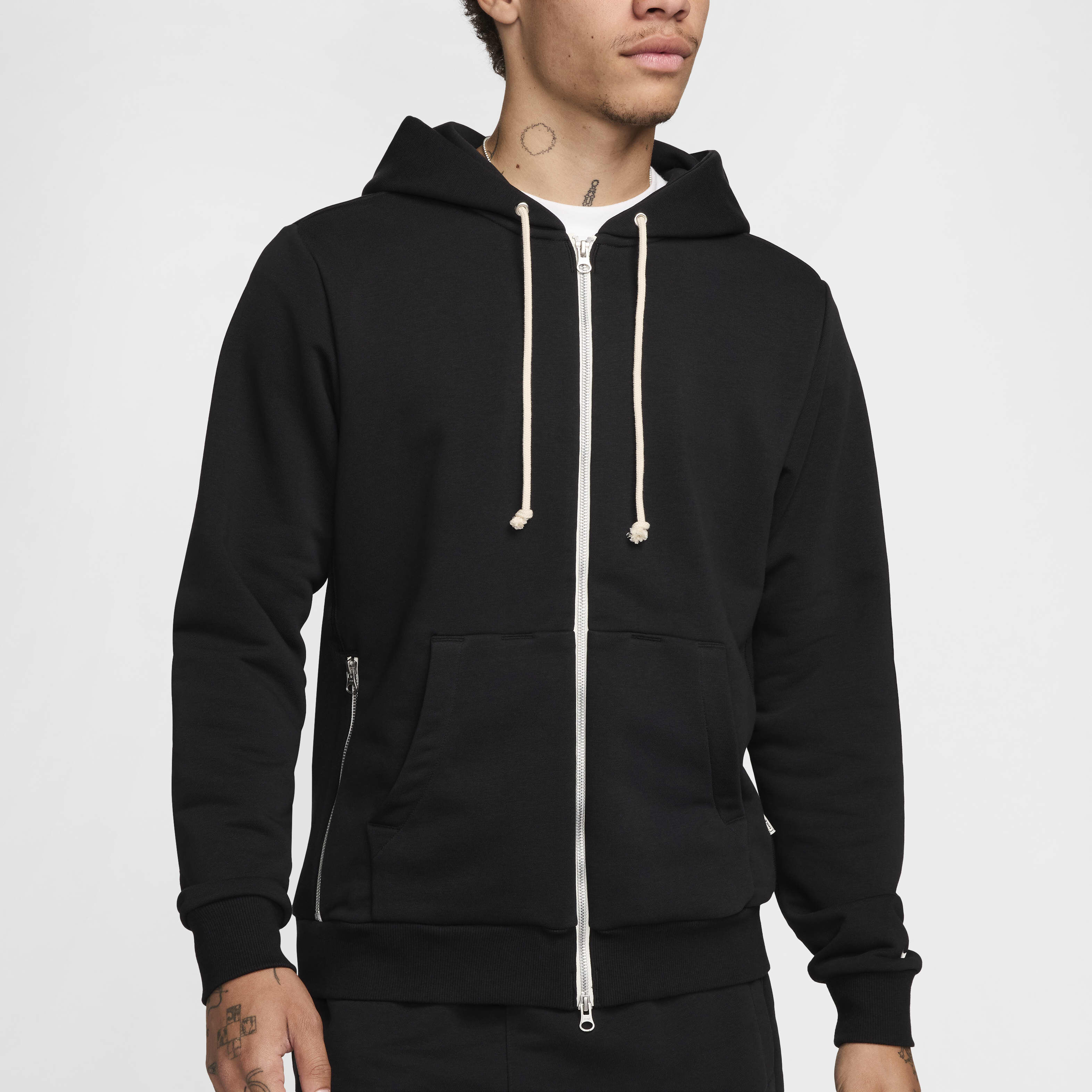 Nike Standard Issue image number 3