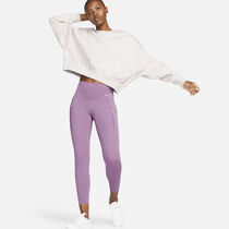 Nike Universa
