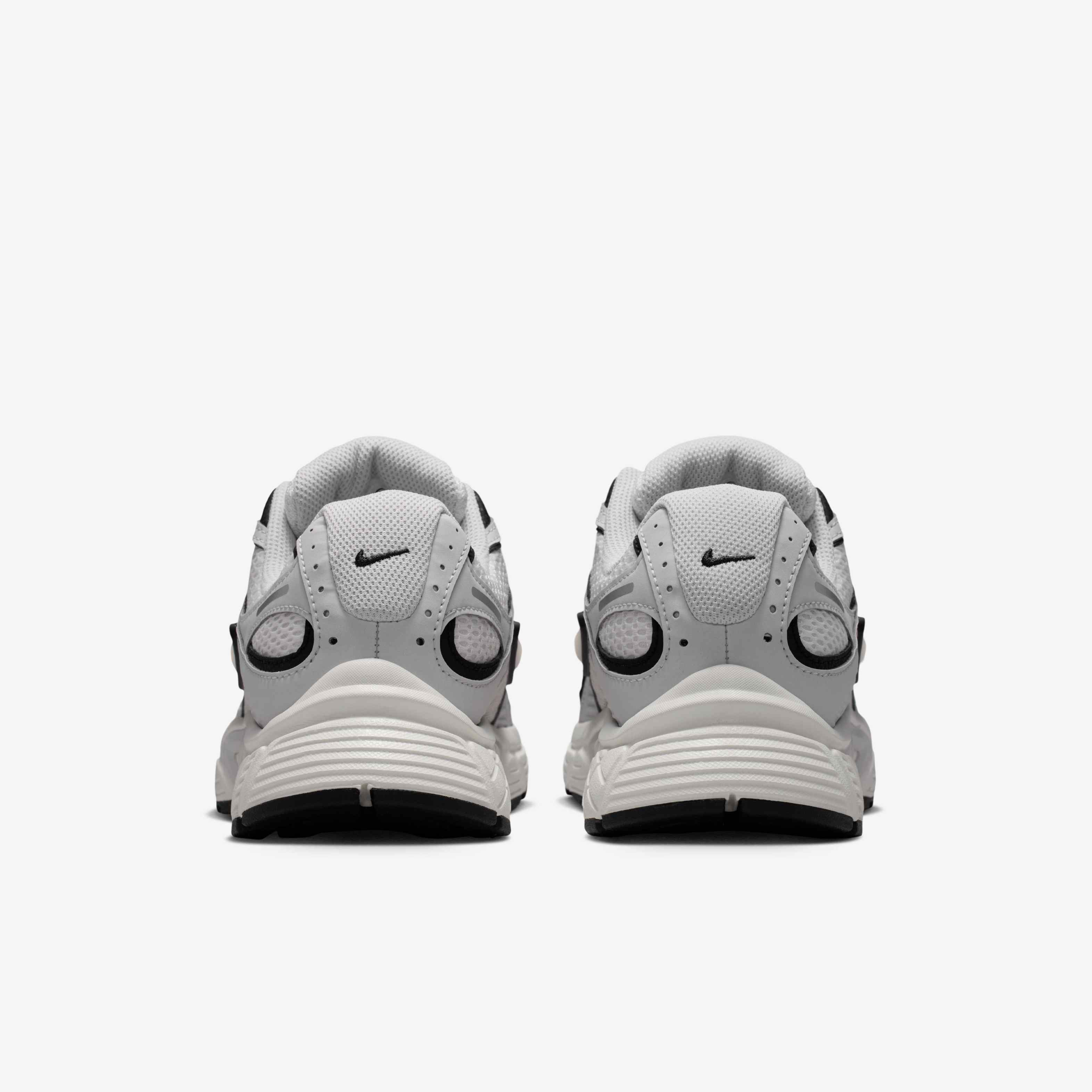 Nike V5 RNR image number 5