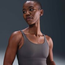 Nike Zenvy Rib