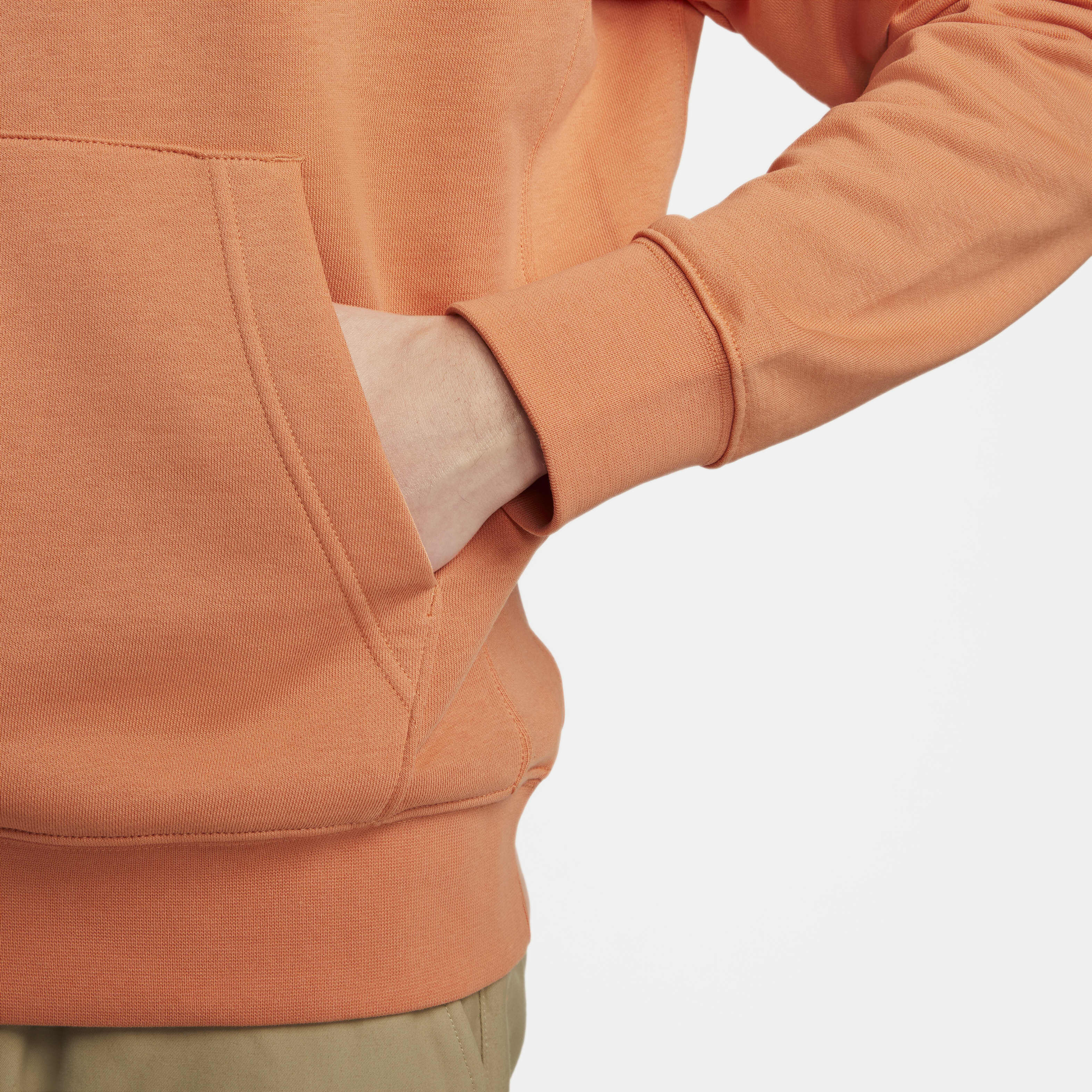 نايكي سبورتسوير كلوب image number 3