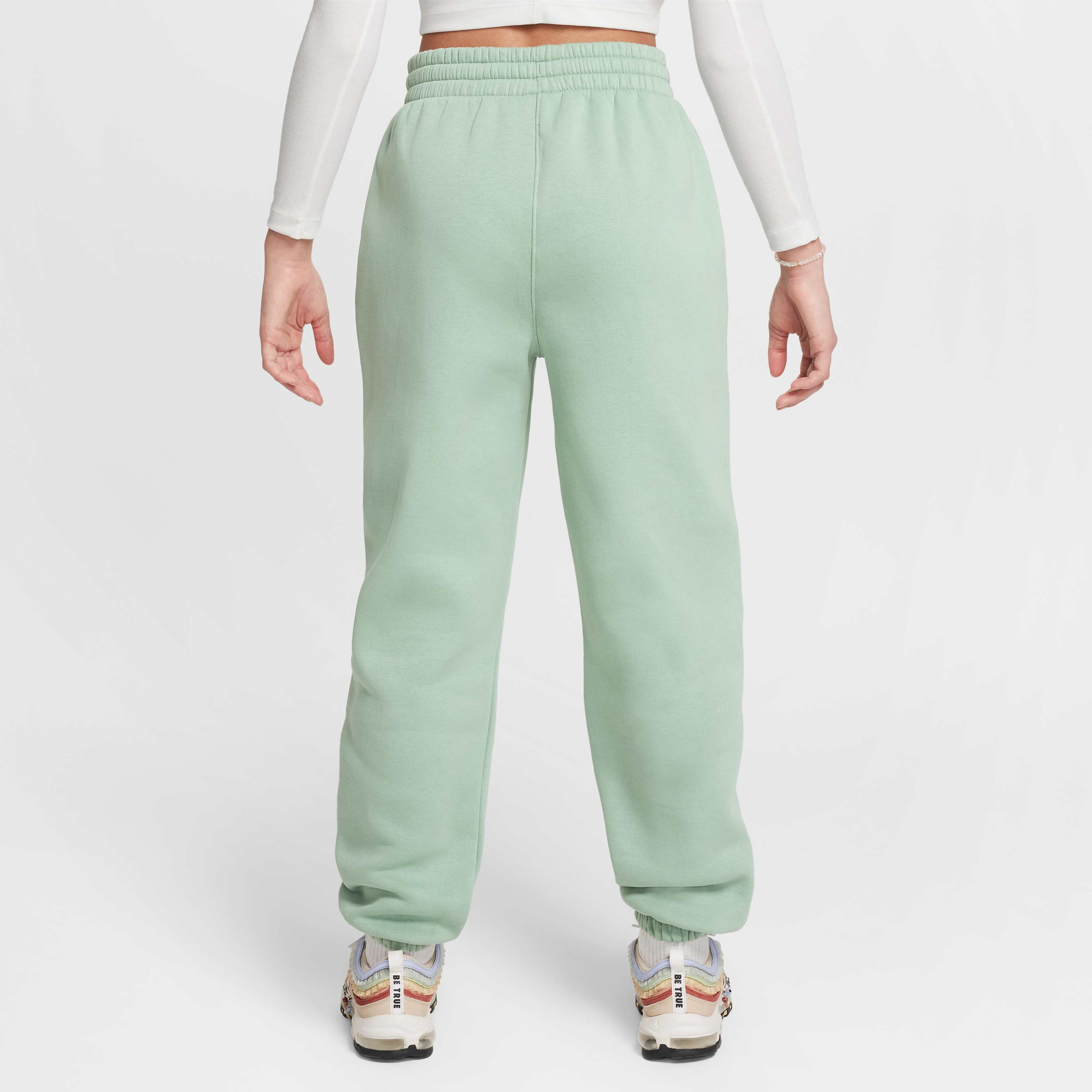 نايكي سبورتسوير كلوب فليس image number 1