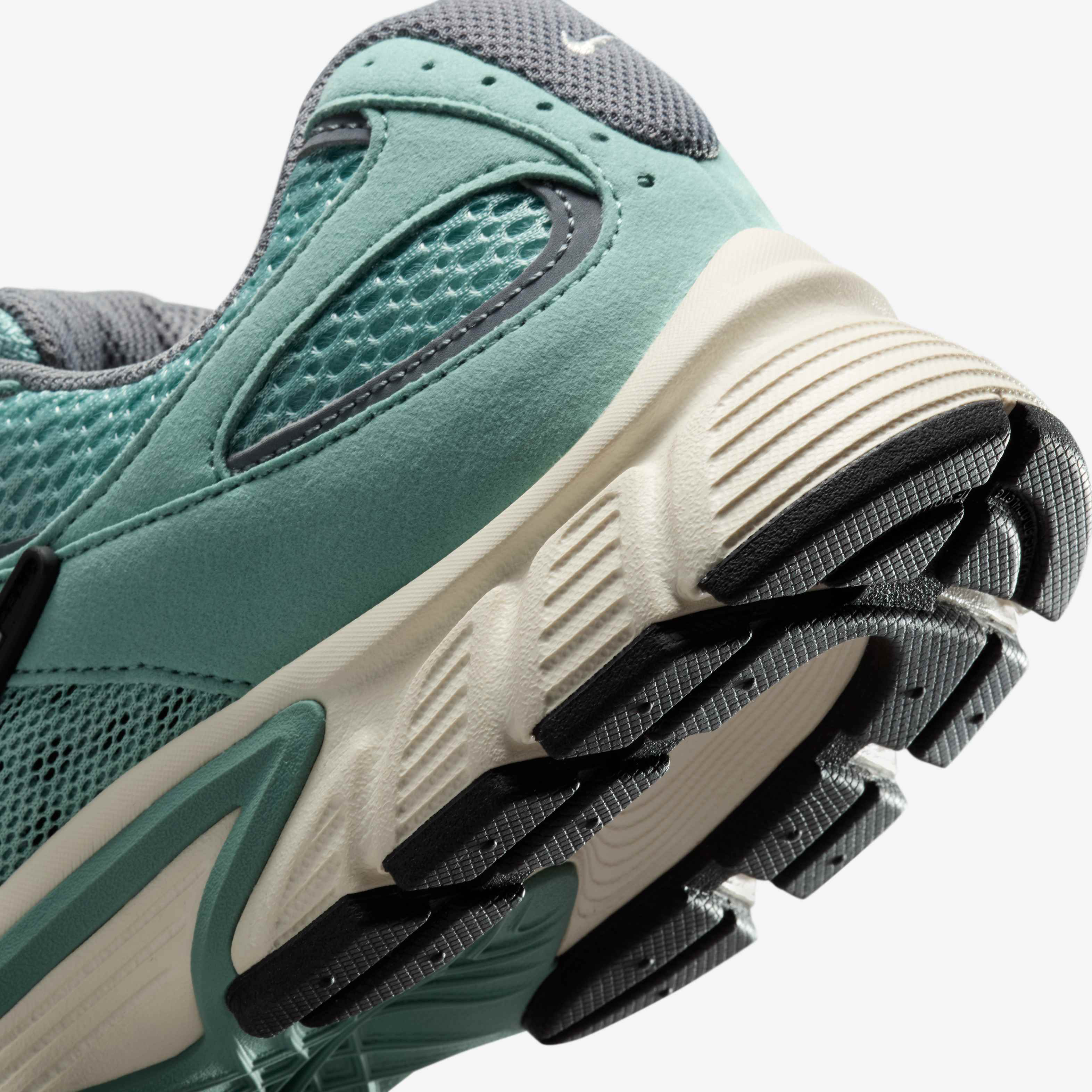 Buy Nike V5 RNR Women's Shoes - Cannon/Cool Grey/Black/Pale Ivory