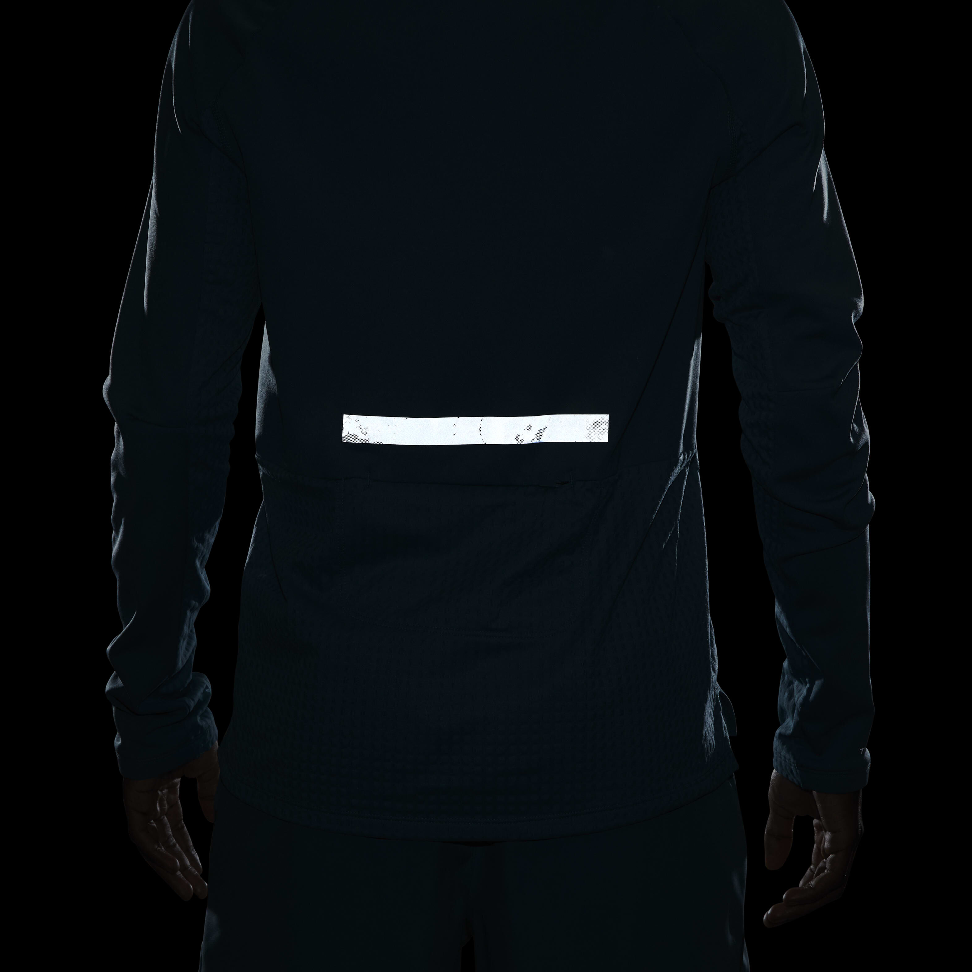 Nike Therma-FIT Run Division image number 10