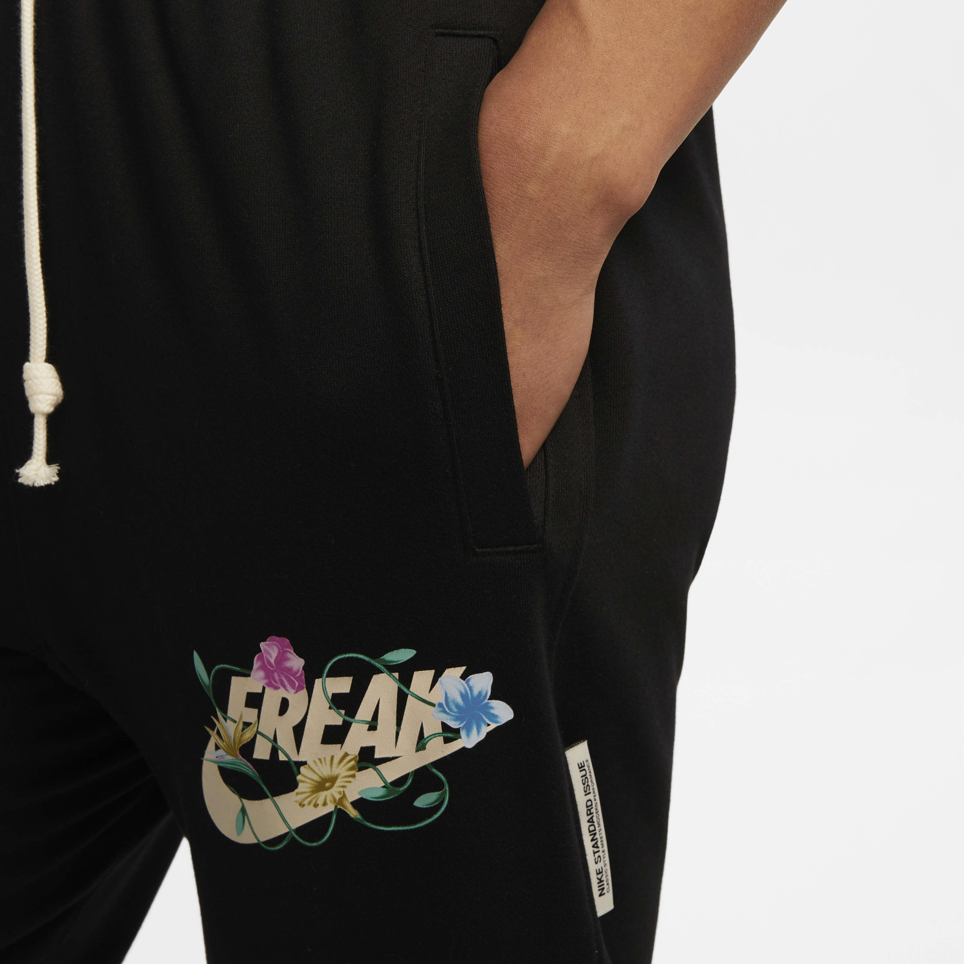 جيانيس ستاندرد ايشيو image number 2