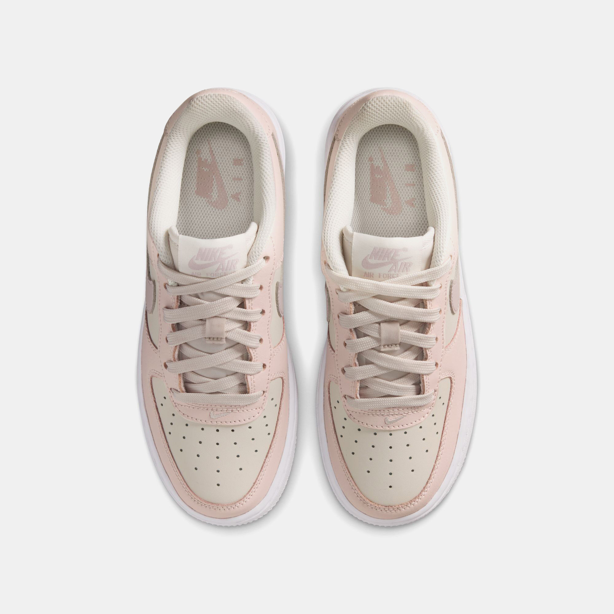 Nike Air Force 1 Essential+ image number 3