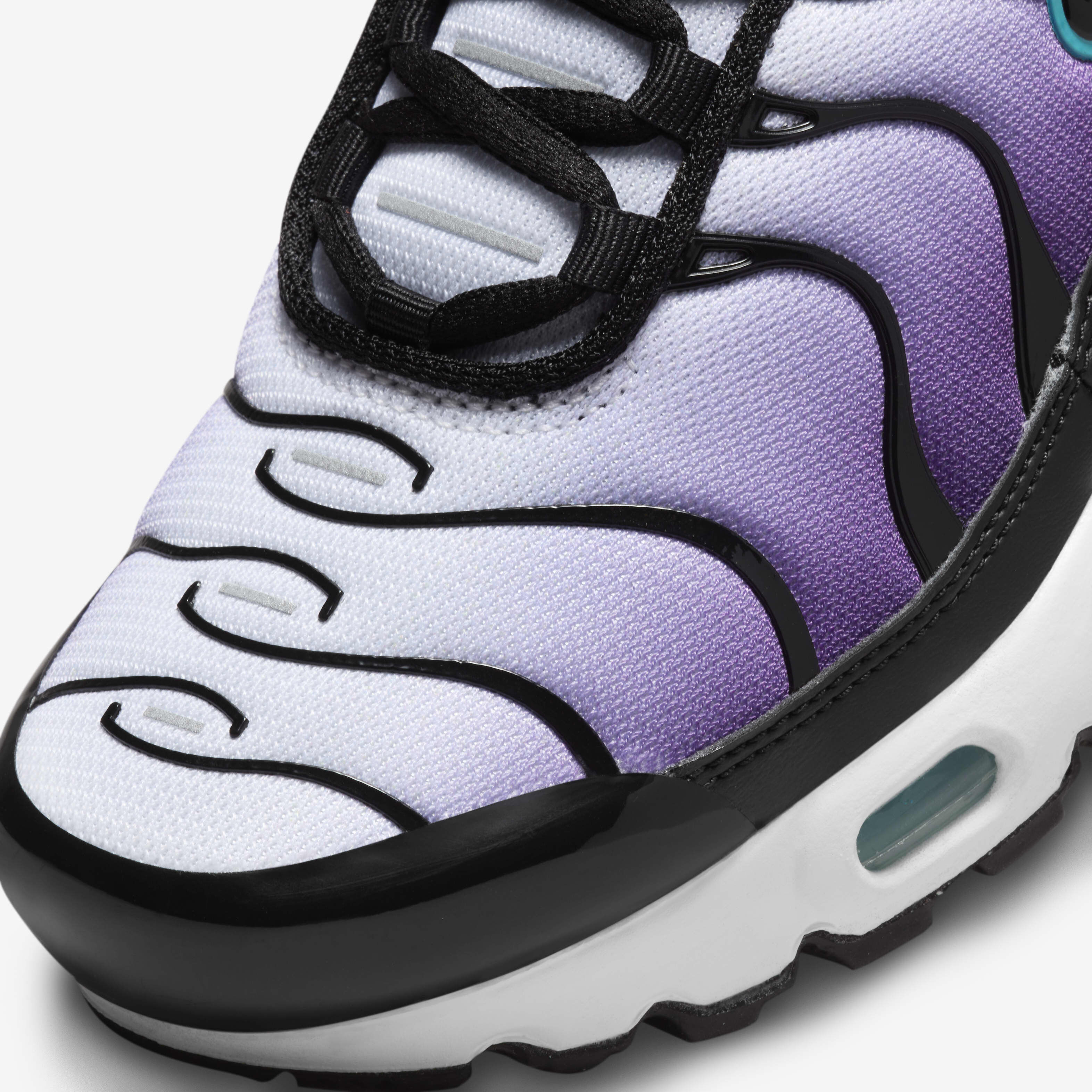 Nike Air Max Plus image number 6