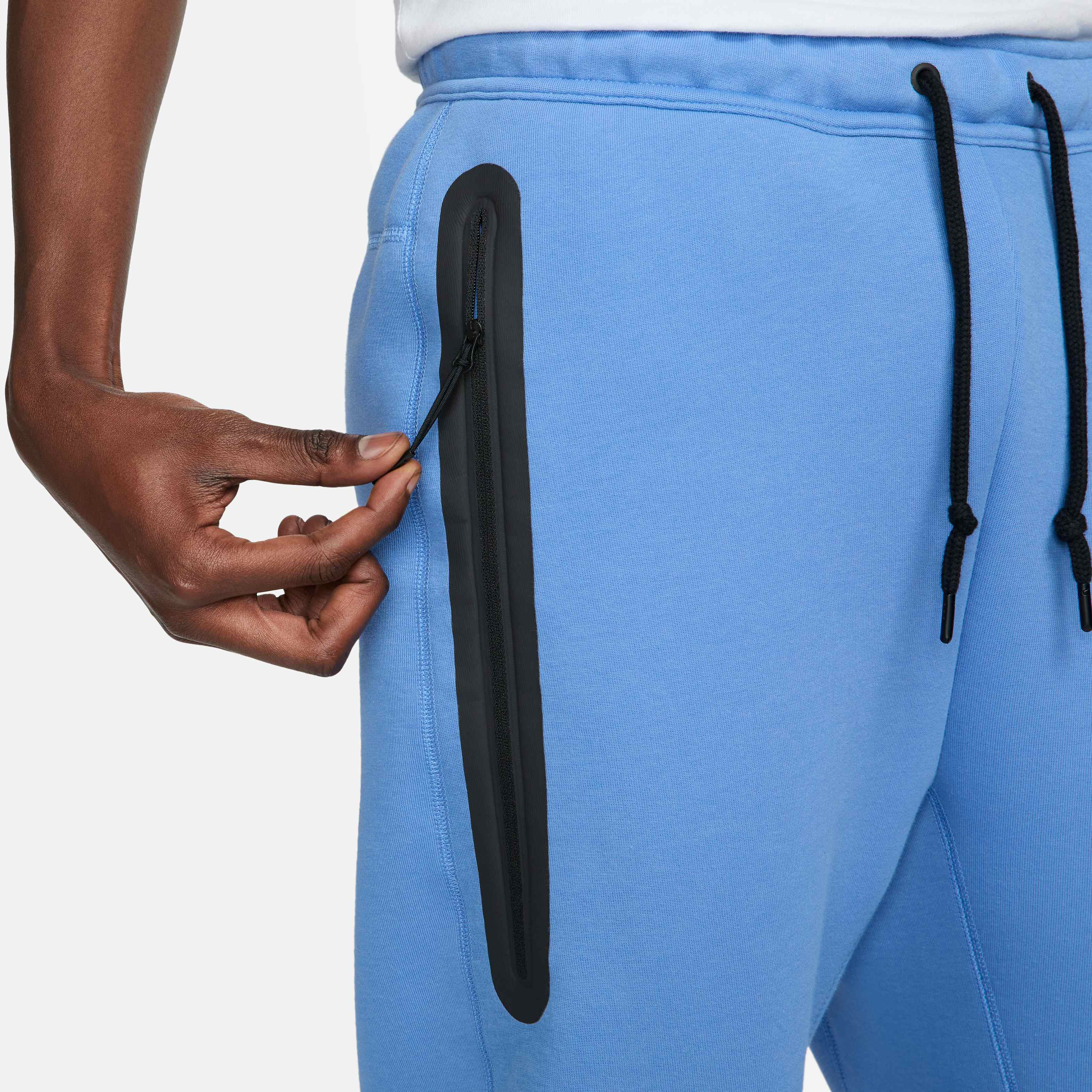 Nike Sportswear Tech Fleece image number 4