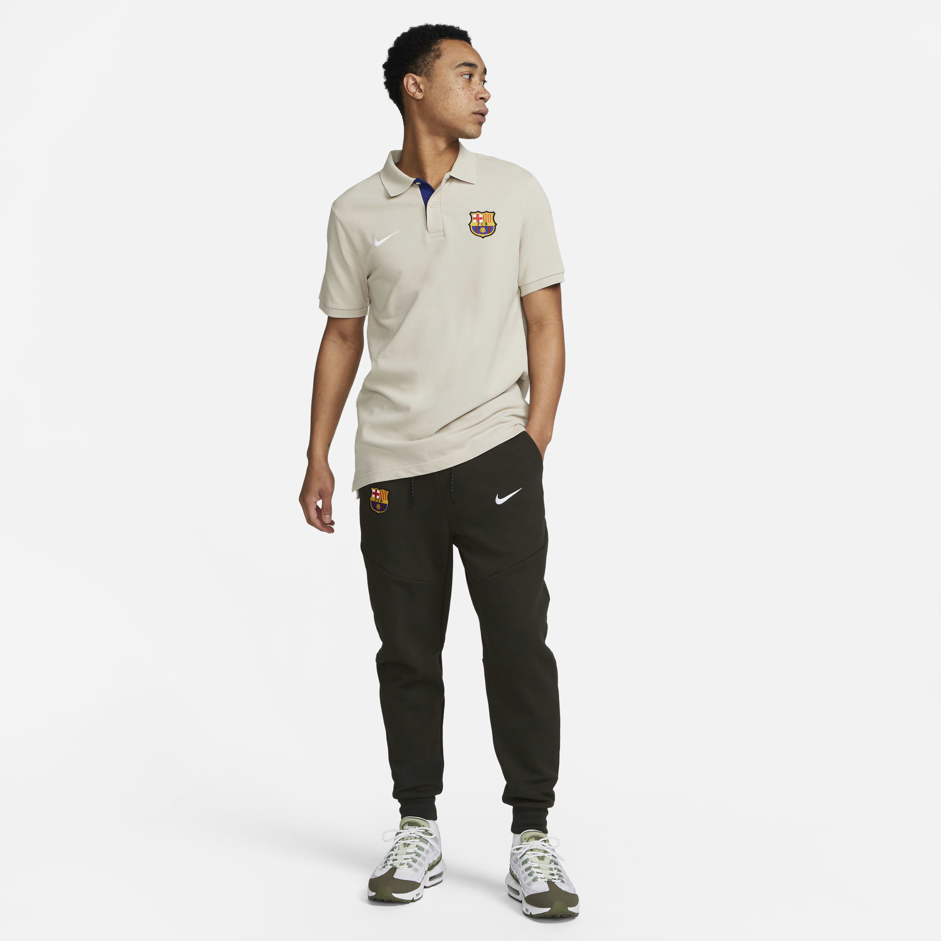 F.C. برشلونة تك فليس image number 6