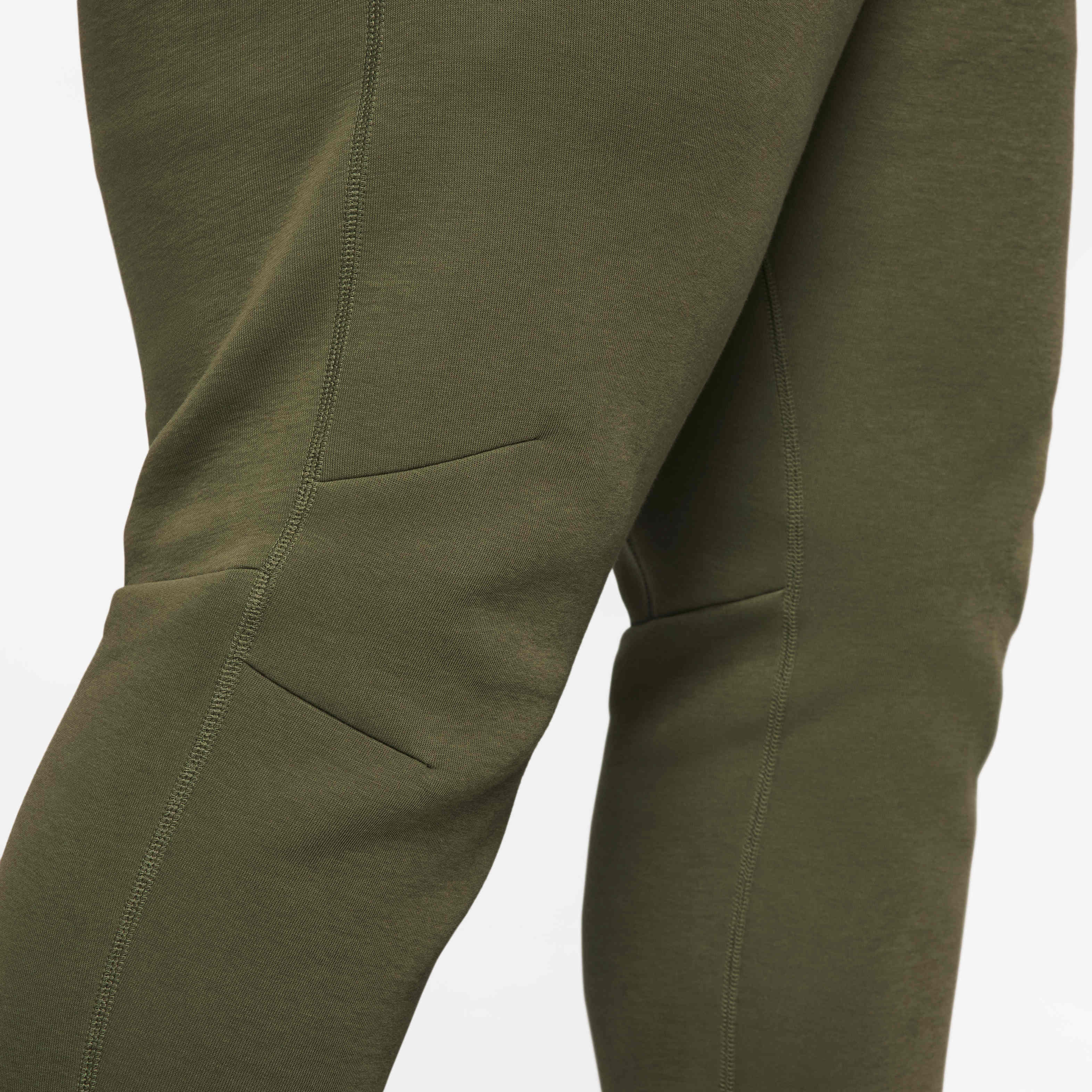 Nike Sportswear Tech Fleece image number 15