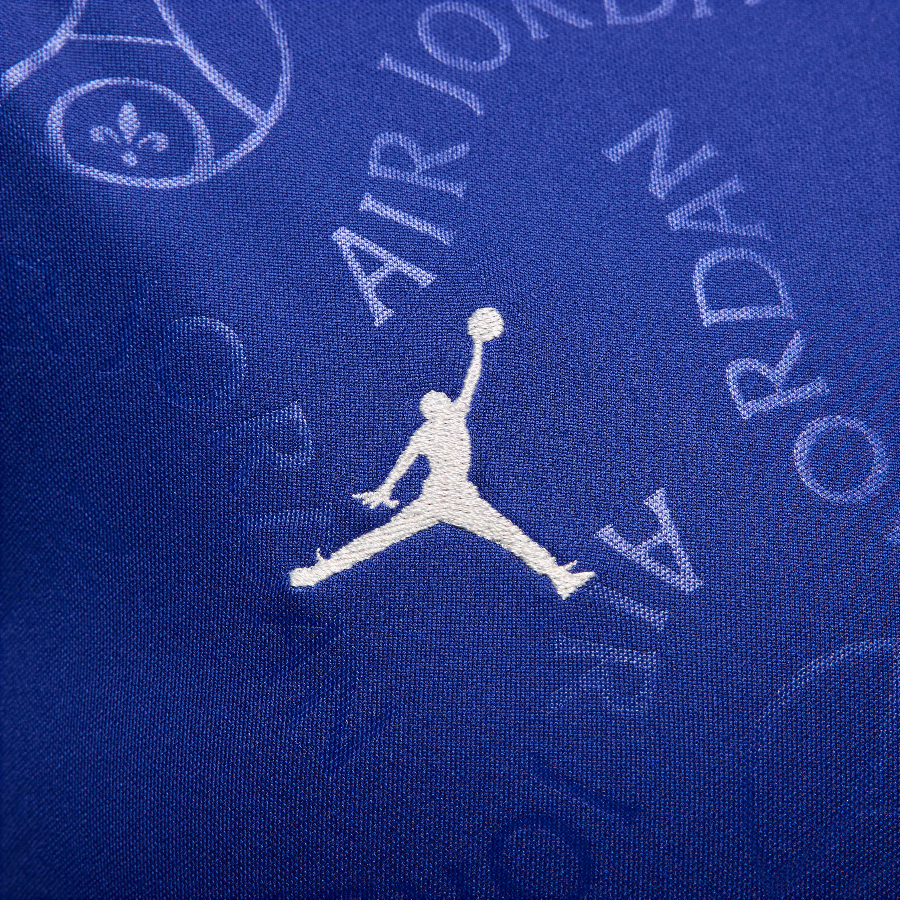 Paris Saint-Germain Academy Pro Fourth image number 4