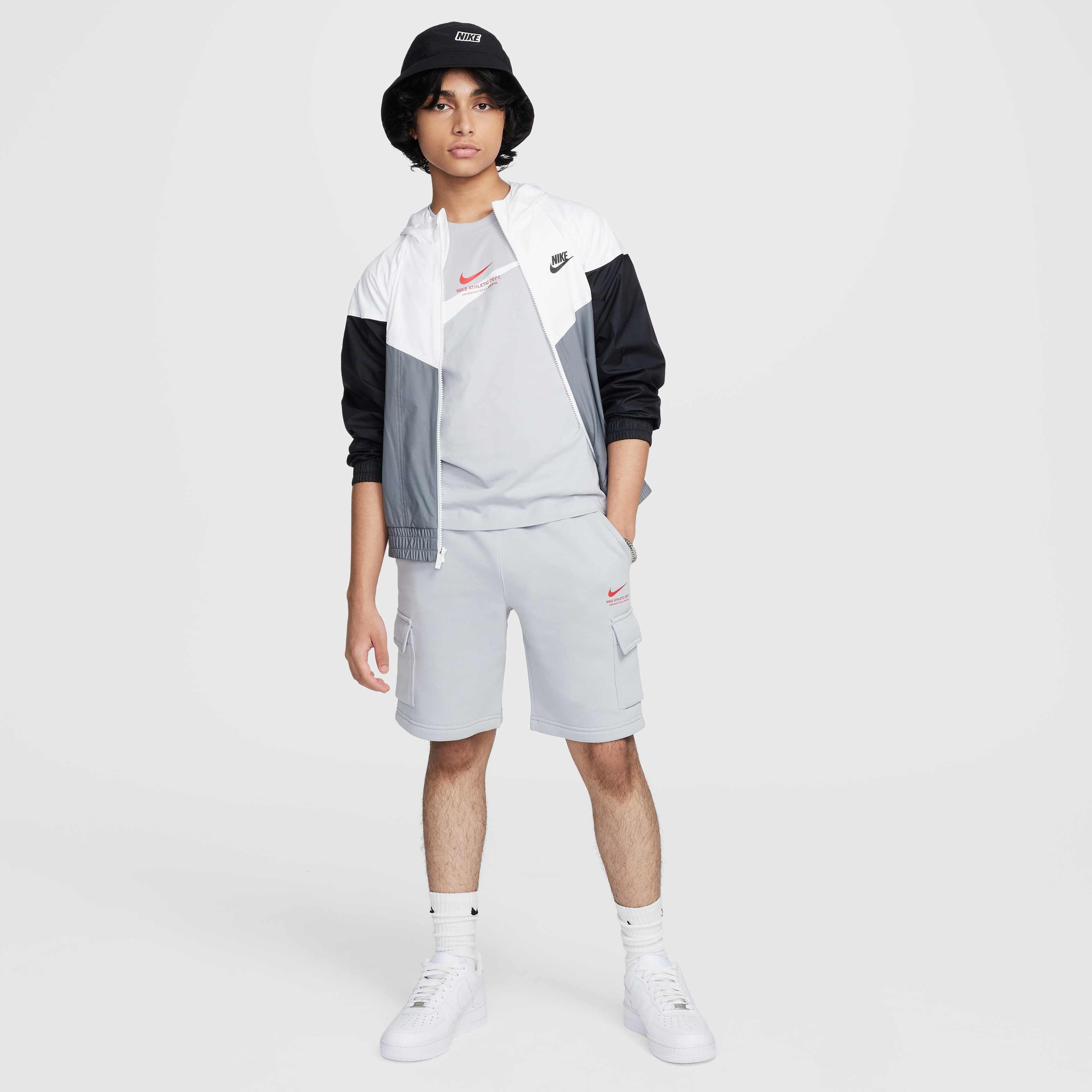 نايكي سبورتسوير image number 7