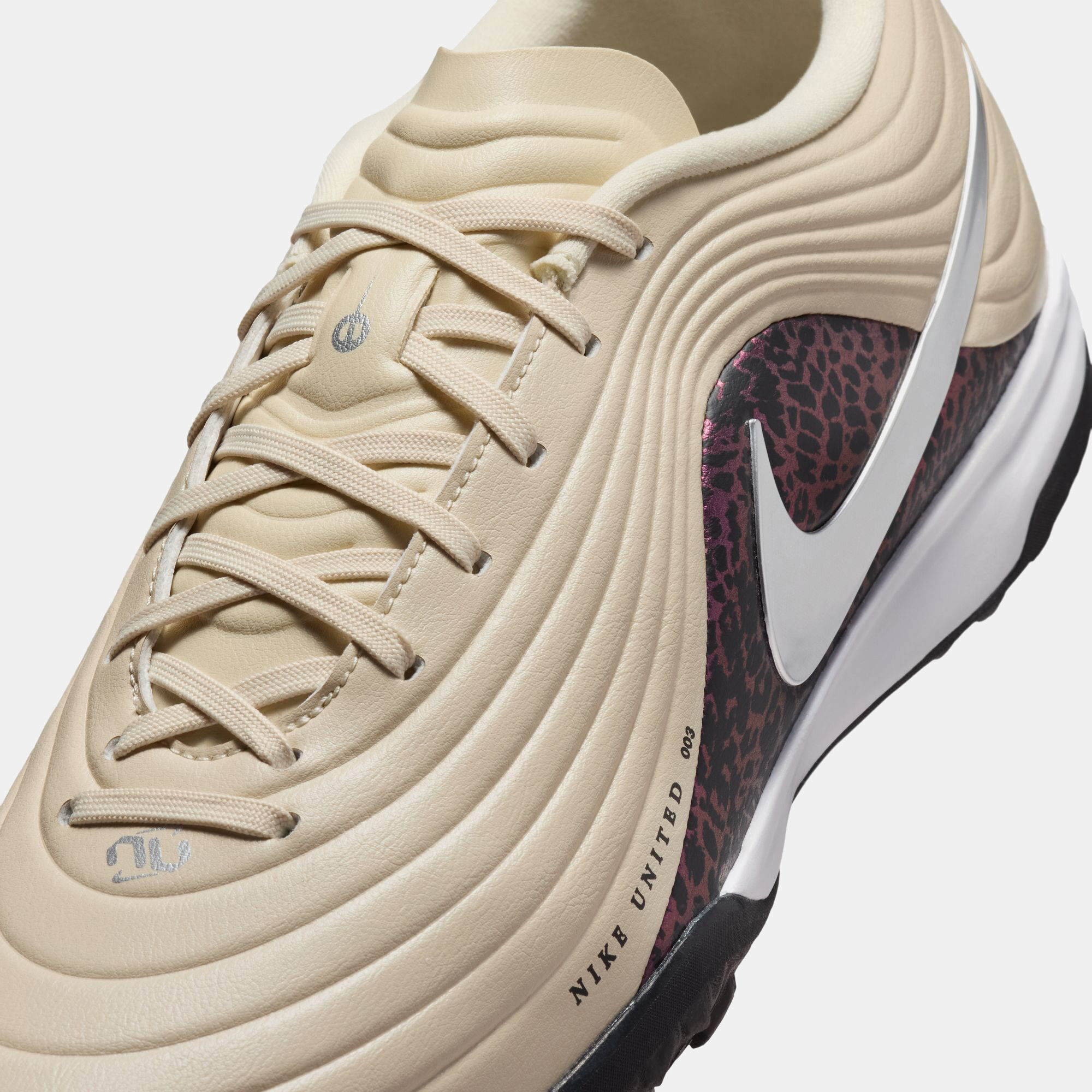 Nike United Tiempo Maestro Academy image number 8