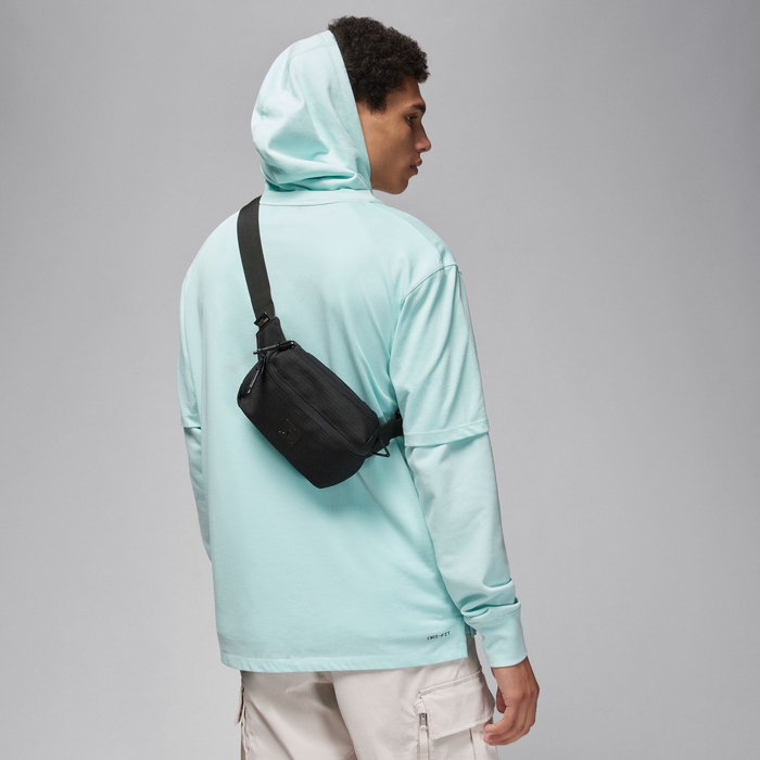 Buy Jordan Cordura Crossbody Bag 2L Nike Saudi Official