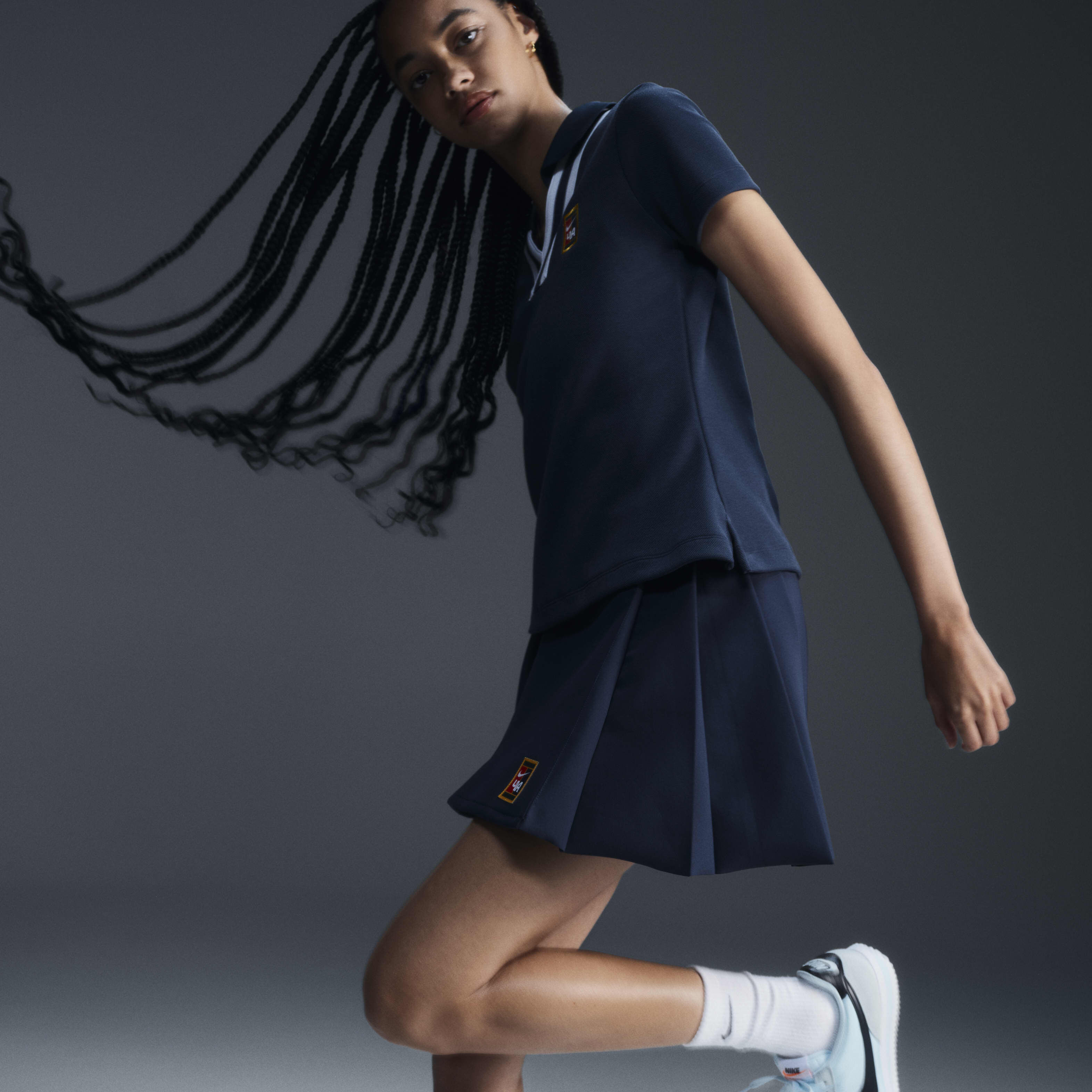 ミニスカート [Nike Women by YOON] Navy Skirt Nike Women's By Yoon Navy Skirt – Puffer Reds