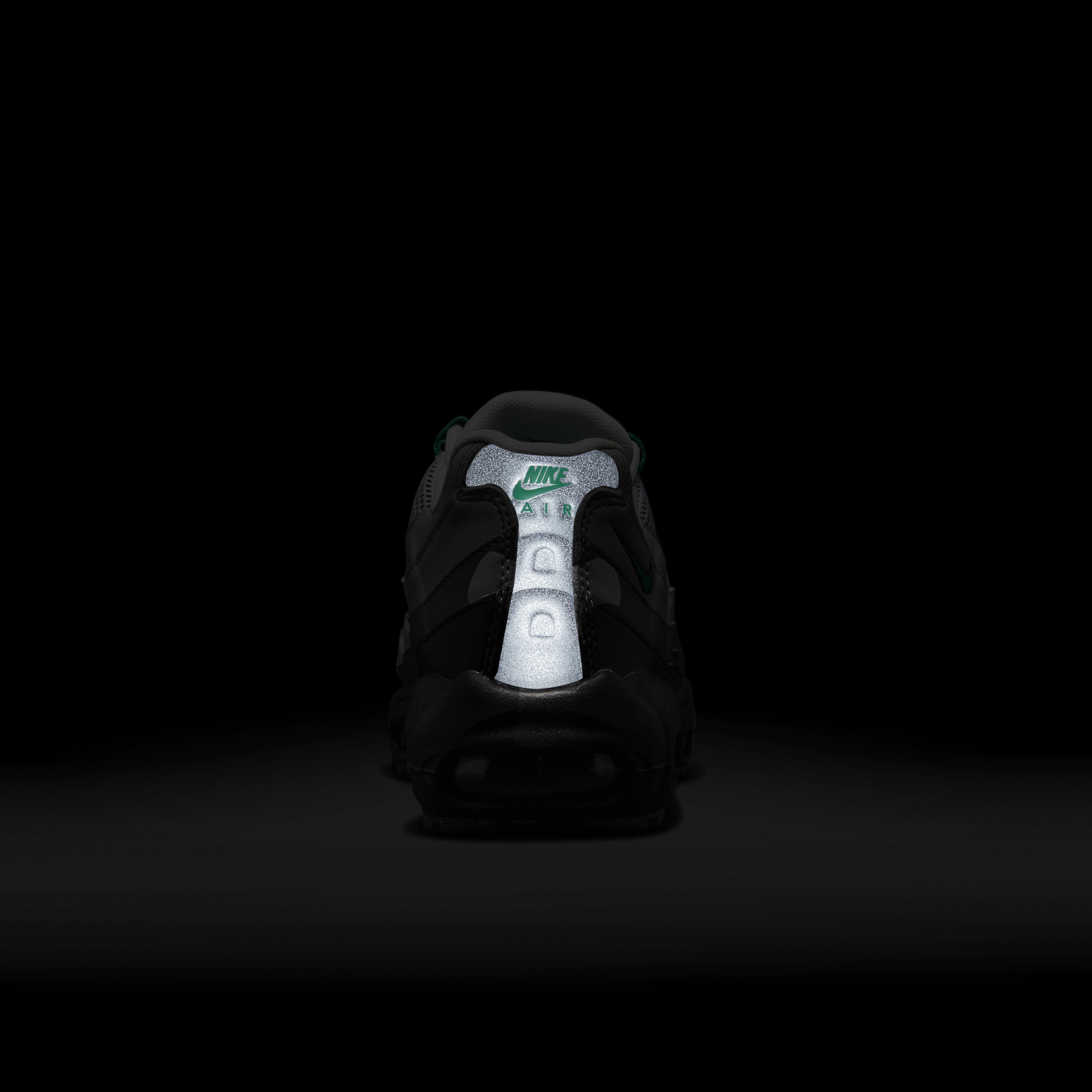 Nike Air Max 95 image number 9