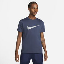 Nike Sportswear Repeat