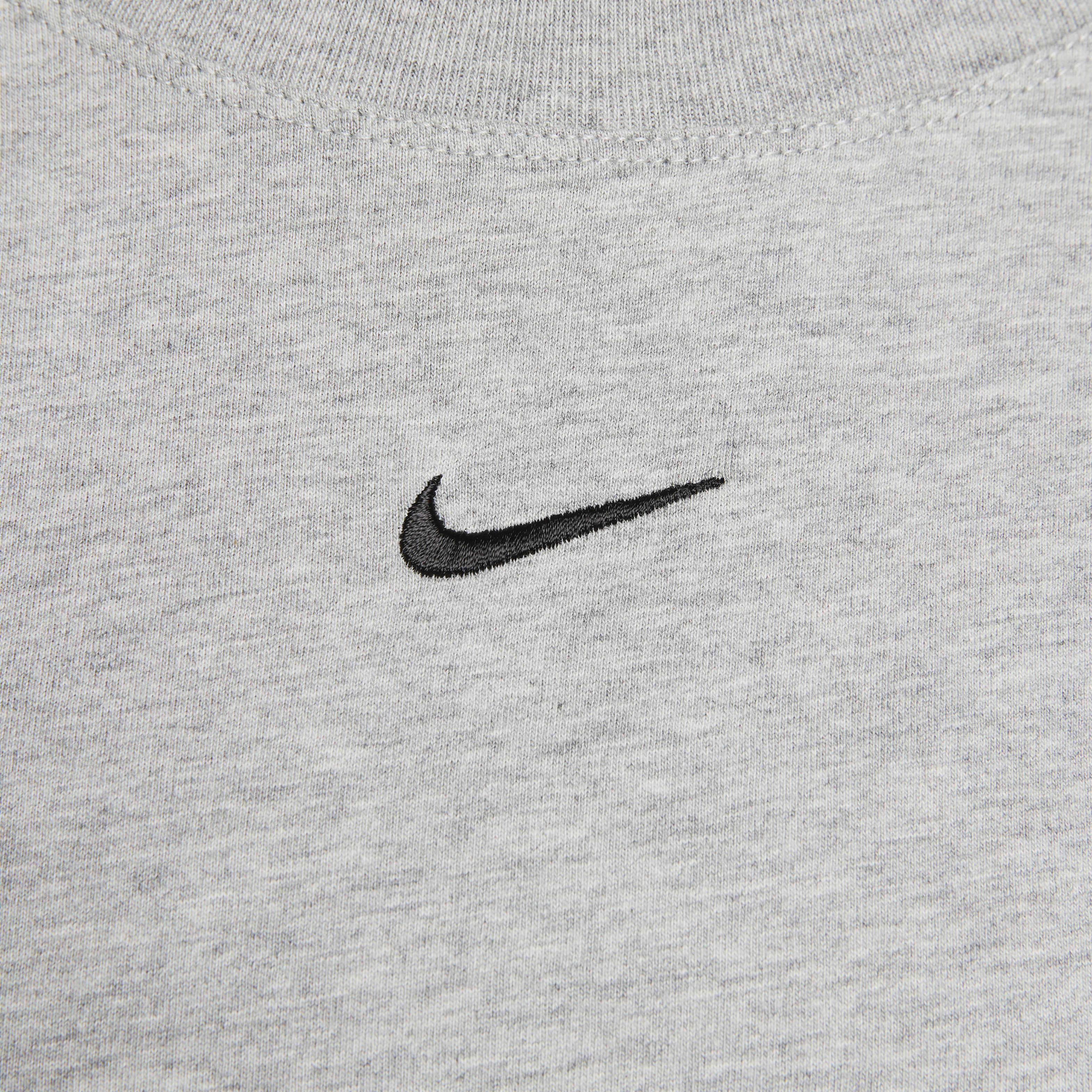 Nike Sportswear Essential image number 2