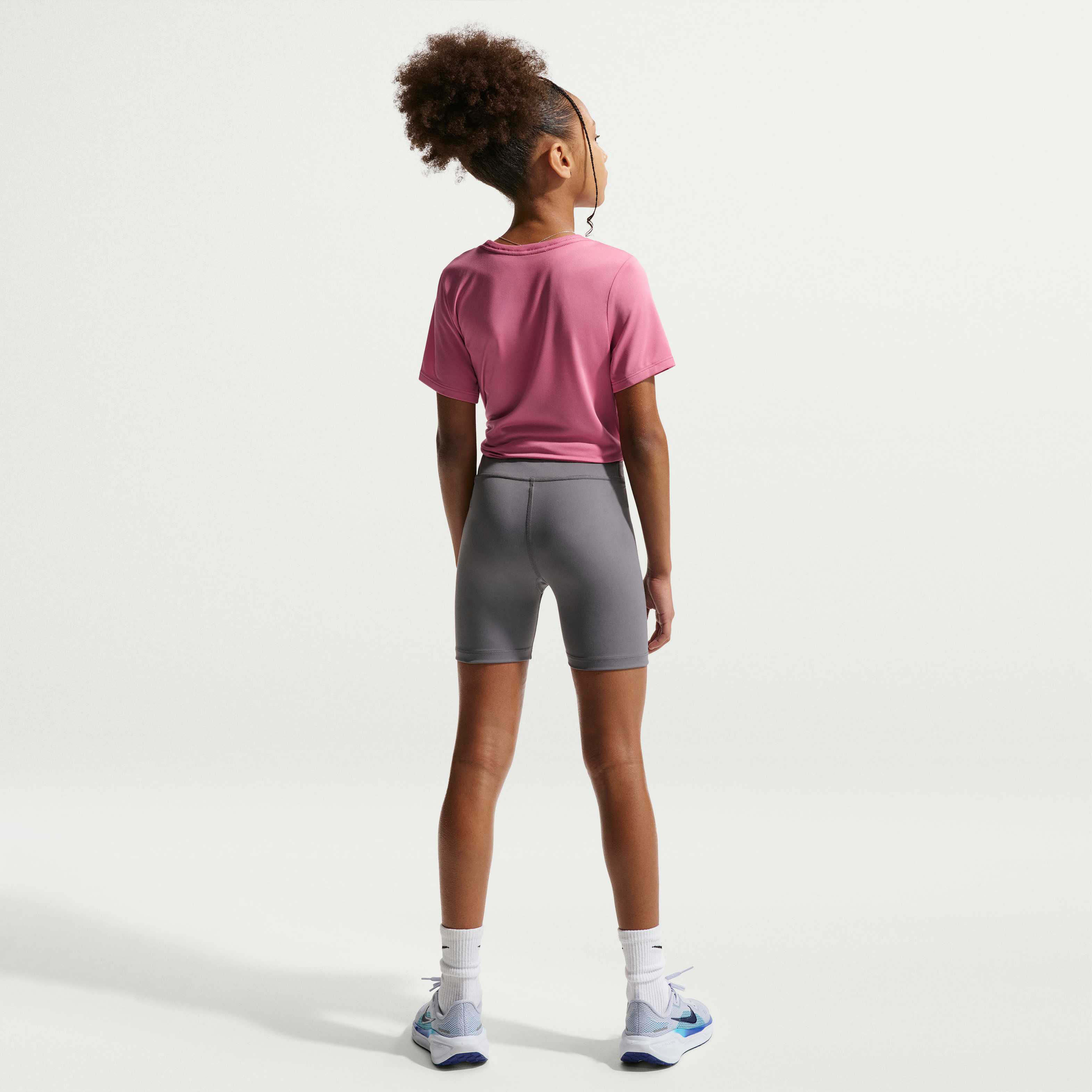 Nike One Fitted image number 4