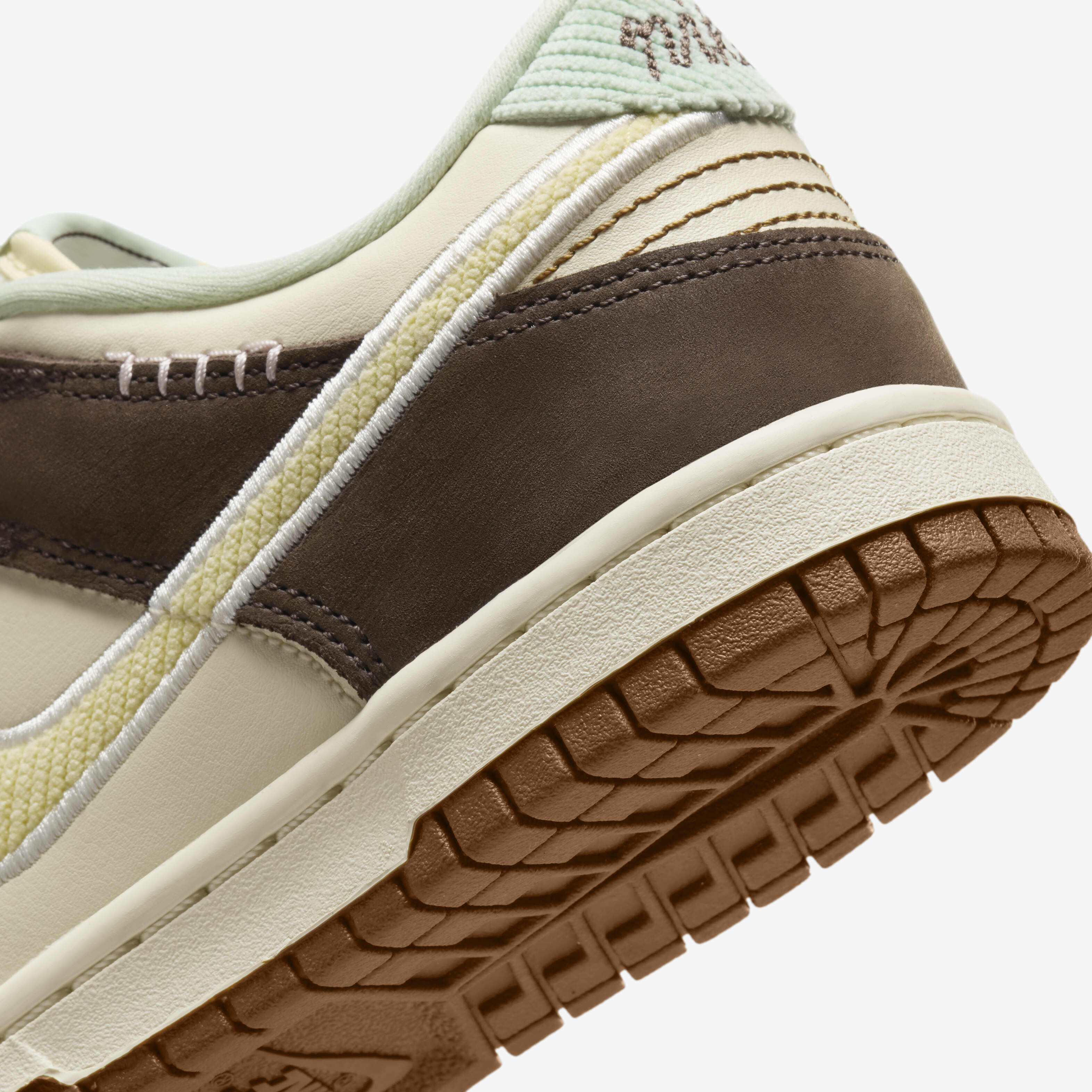 Nike Dunk Low image number 7