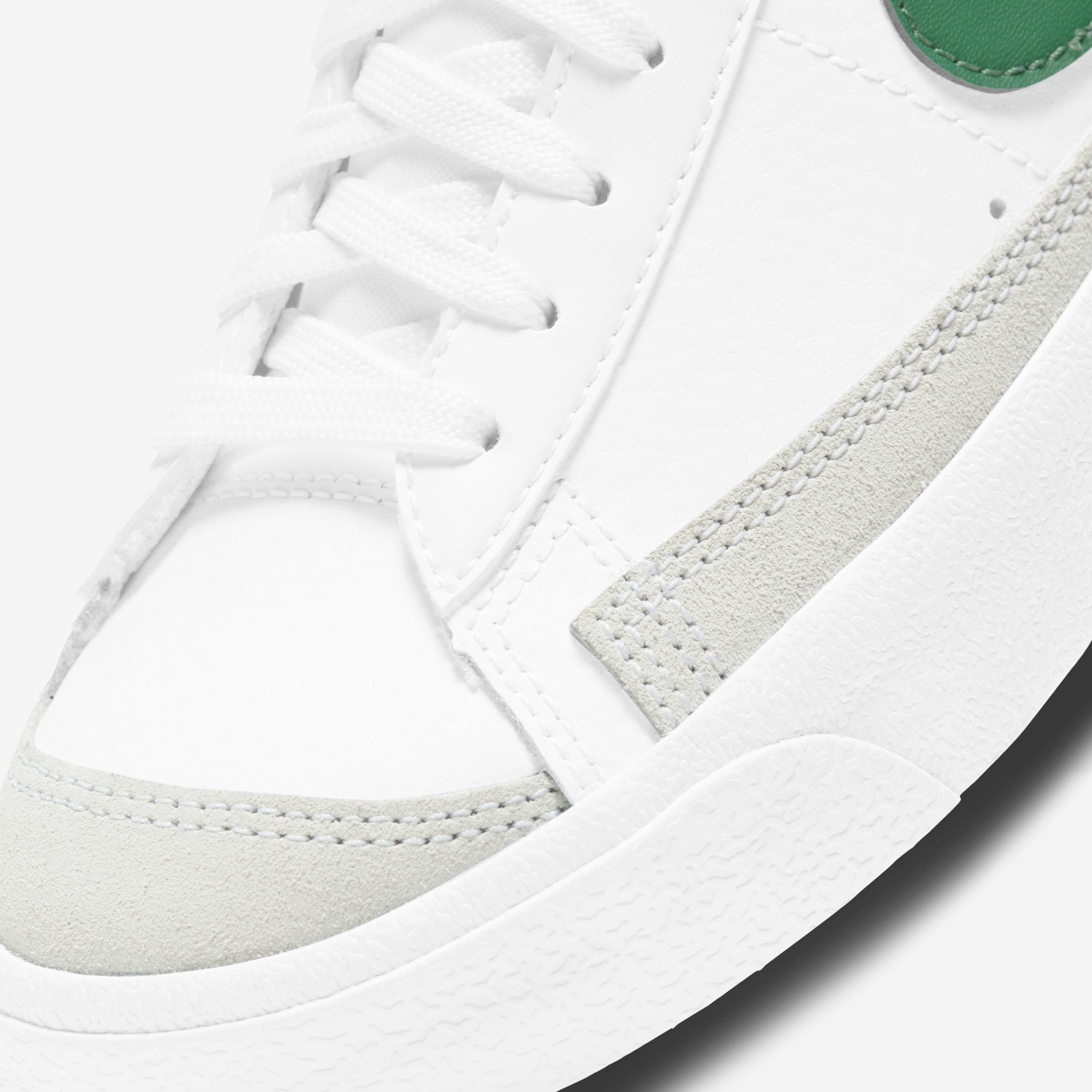 Nike Blazer Mid '77 image number 6