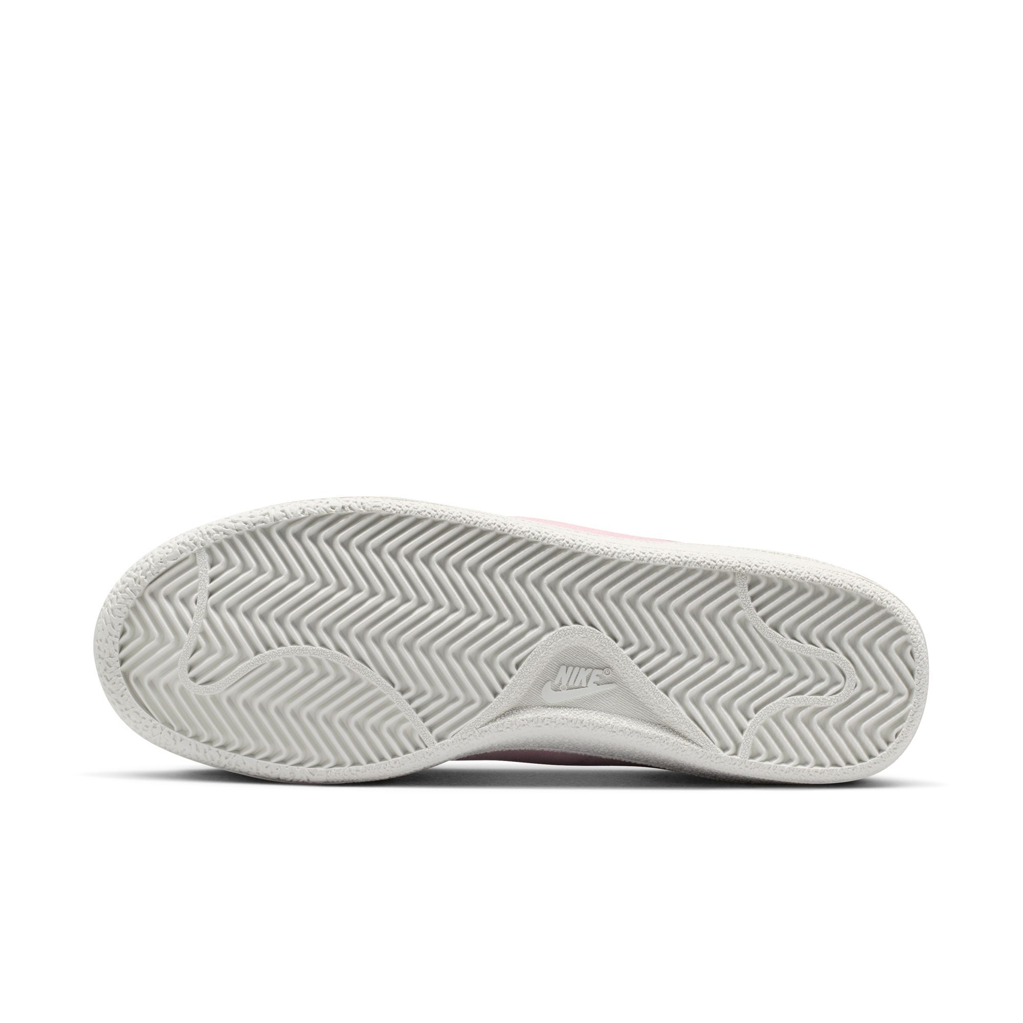 Nike Tennis Classic image number 4
