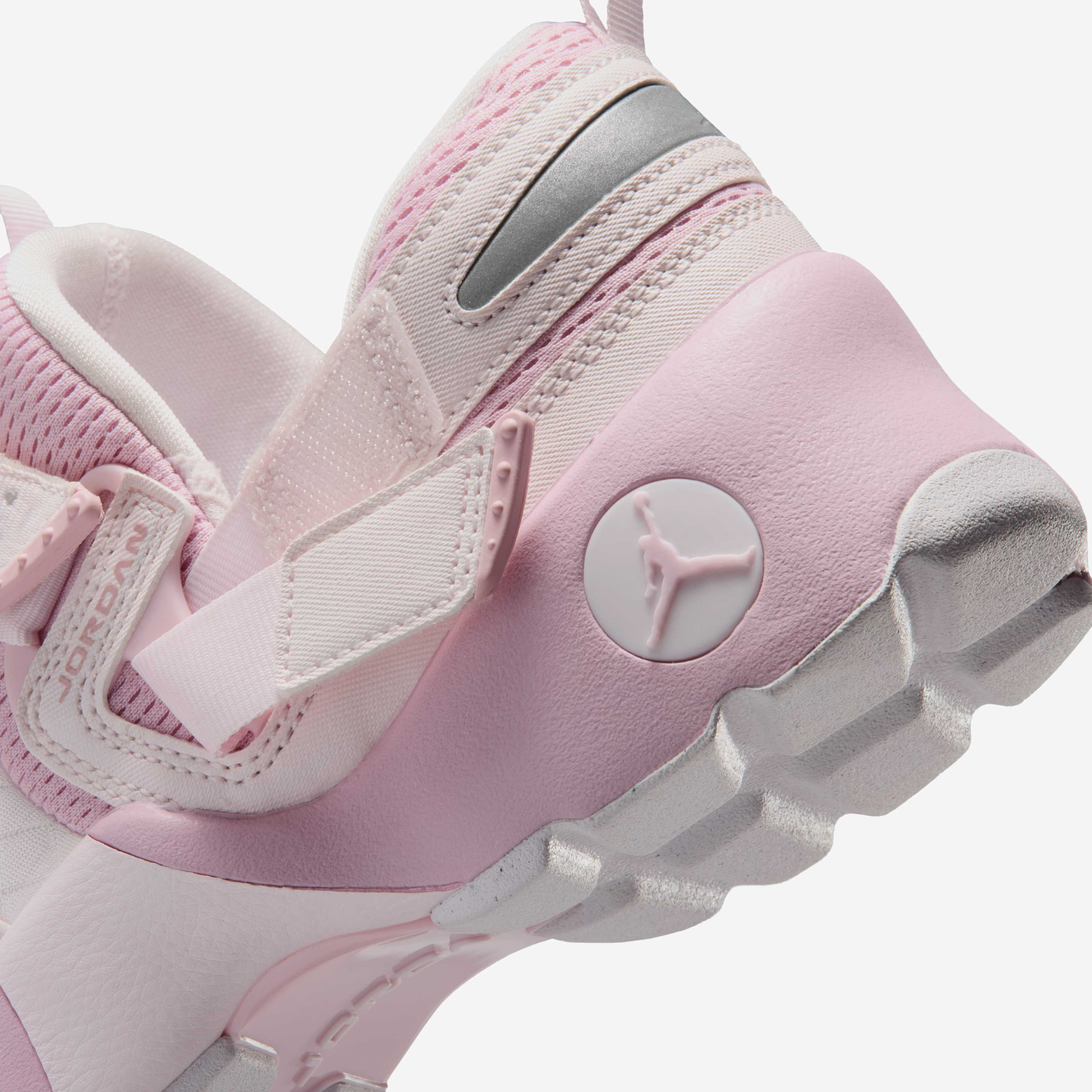Jordan Trunner LX image number 7