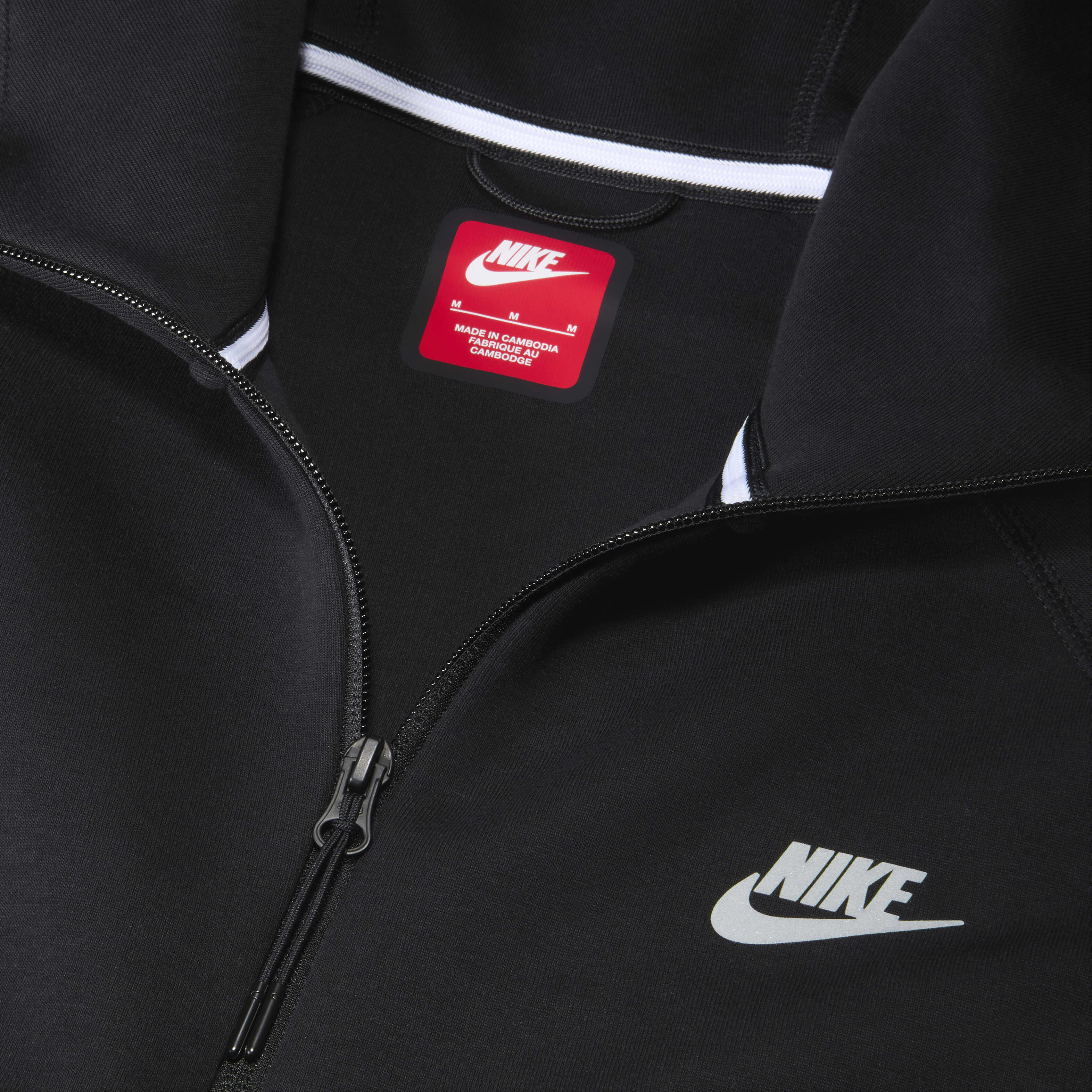 Buy Nike Tech Windrunner Men s Reflective Design Details Fleece Full Zip Jacket Black Nike Saudi Official