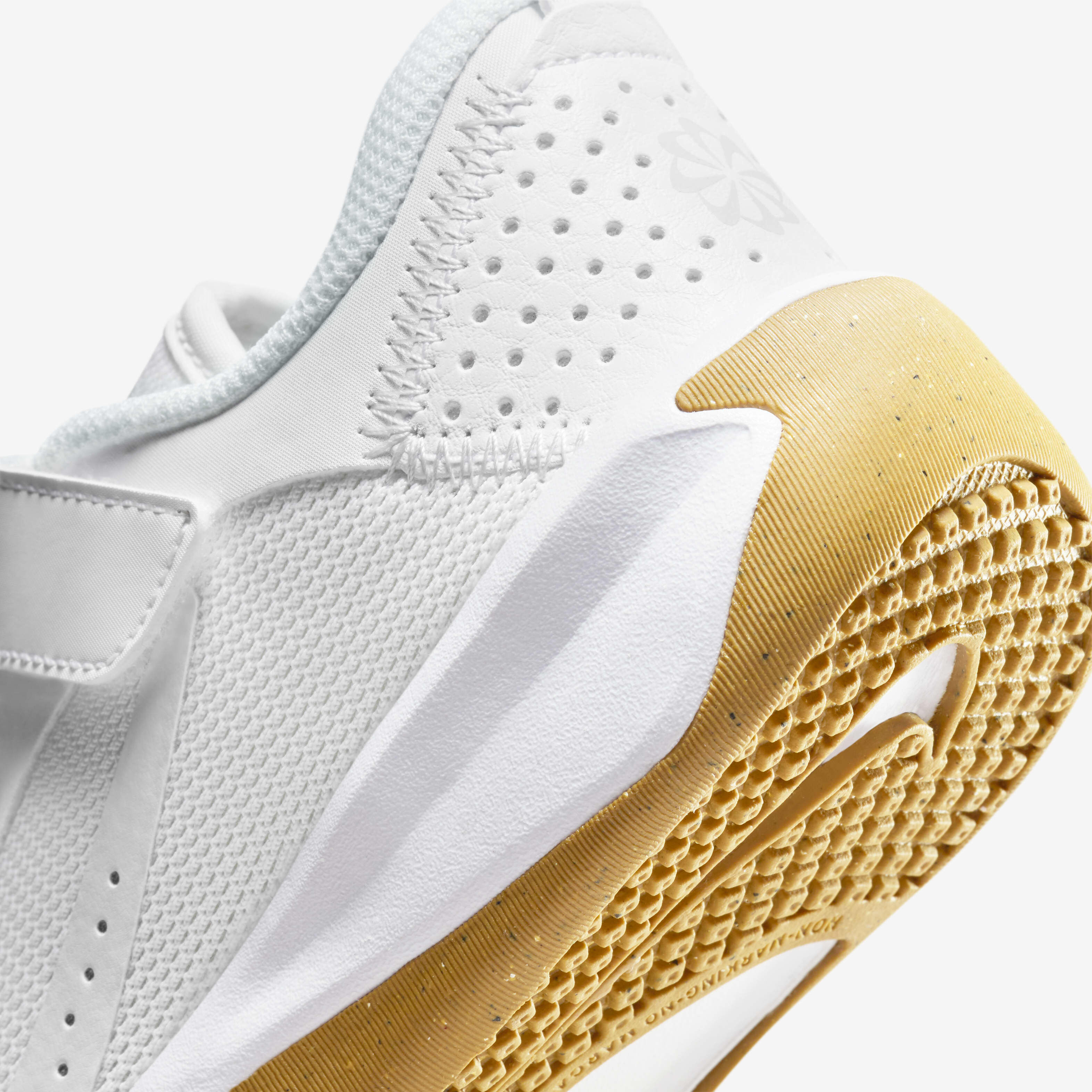 Nike Omni Multi-Court image number 7