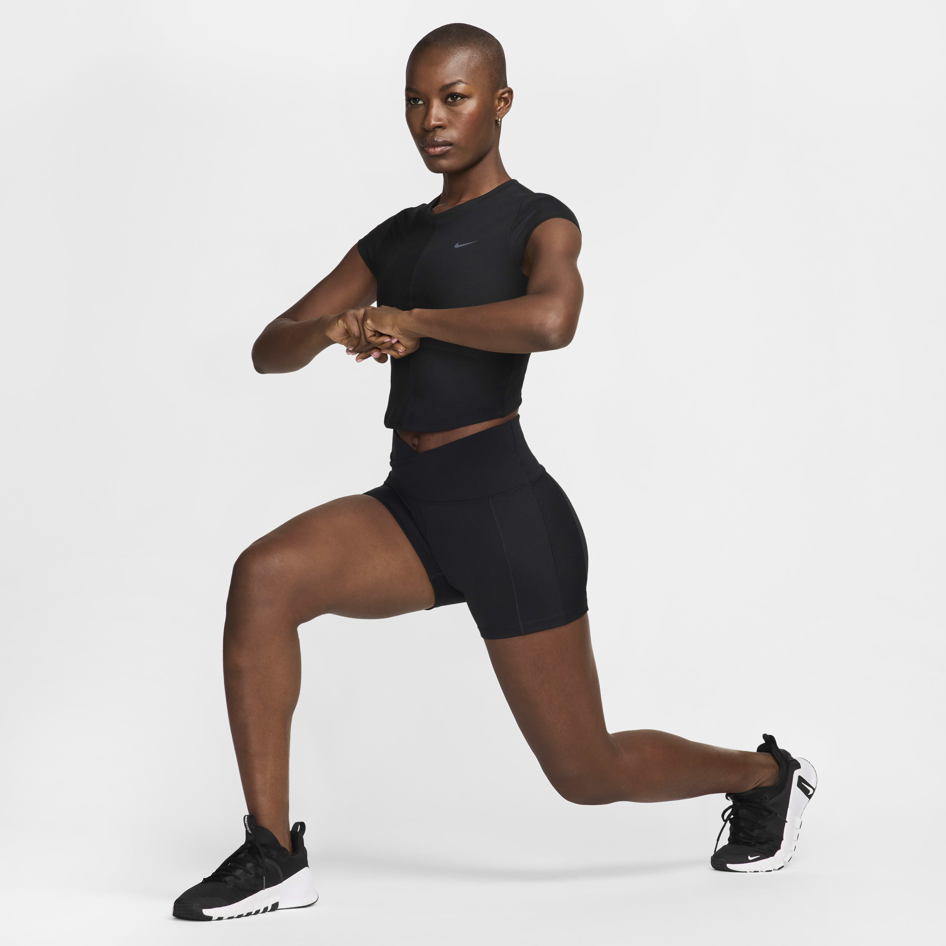 ★★Nike★★ One Fitted Dry Fit Short Sleeve Crop Top W Blac Nike One Fitted Women's Dri-FIT Short-Sleeve Cropped Top