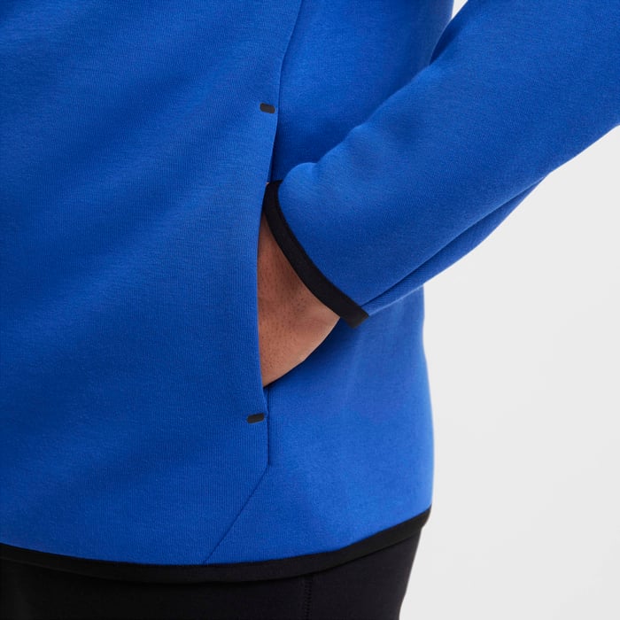 Nike Tech image number 4 Nike Tech image number 4