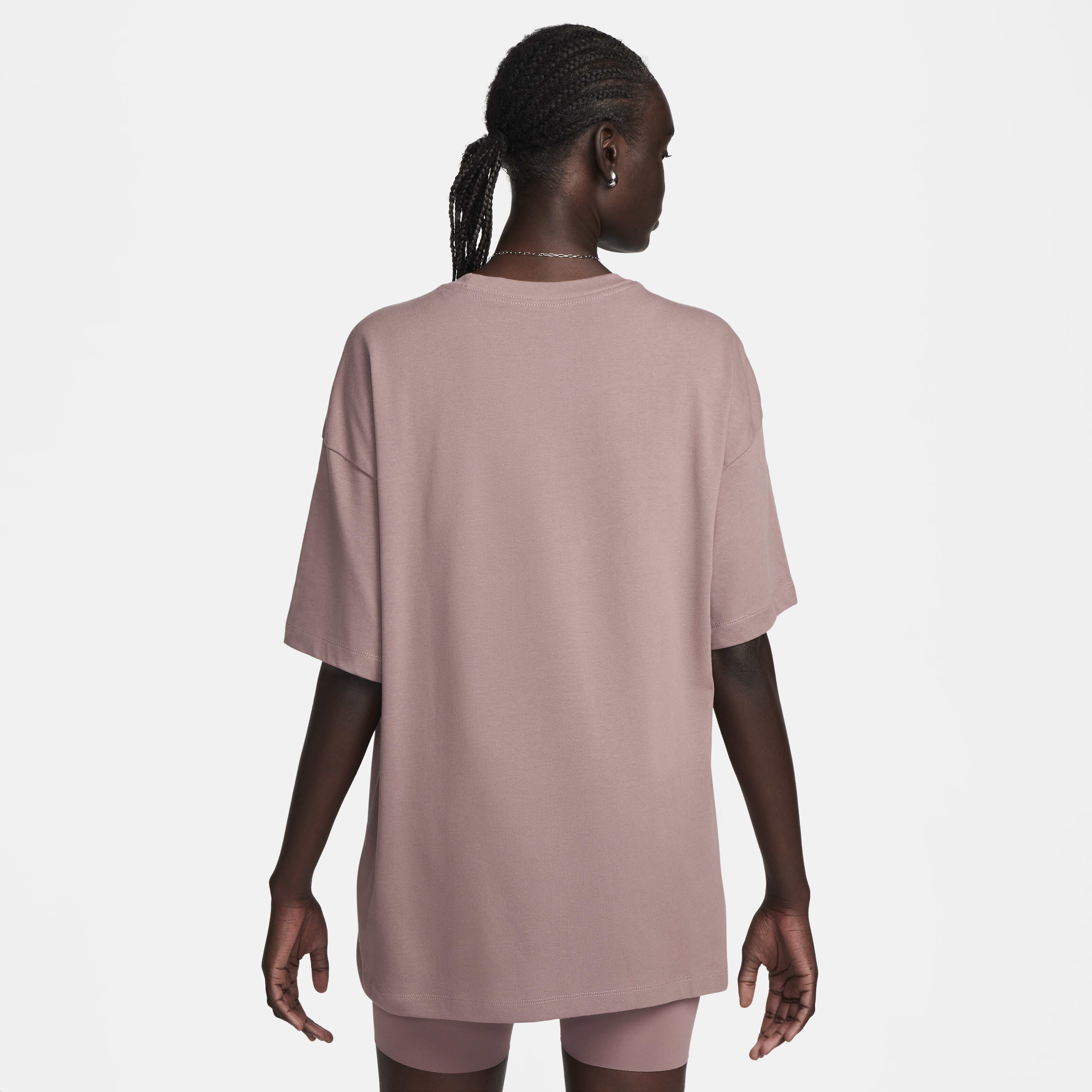 mikitamです。 Buy Nike Sportswear Essential Women's Oversized T-Shirt