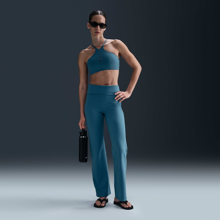 Nike One Keyhole image number 3 Nike One Keyhole image number 3