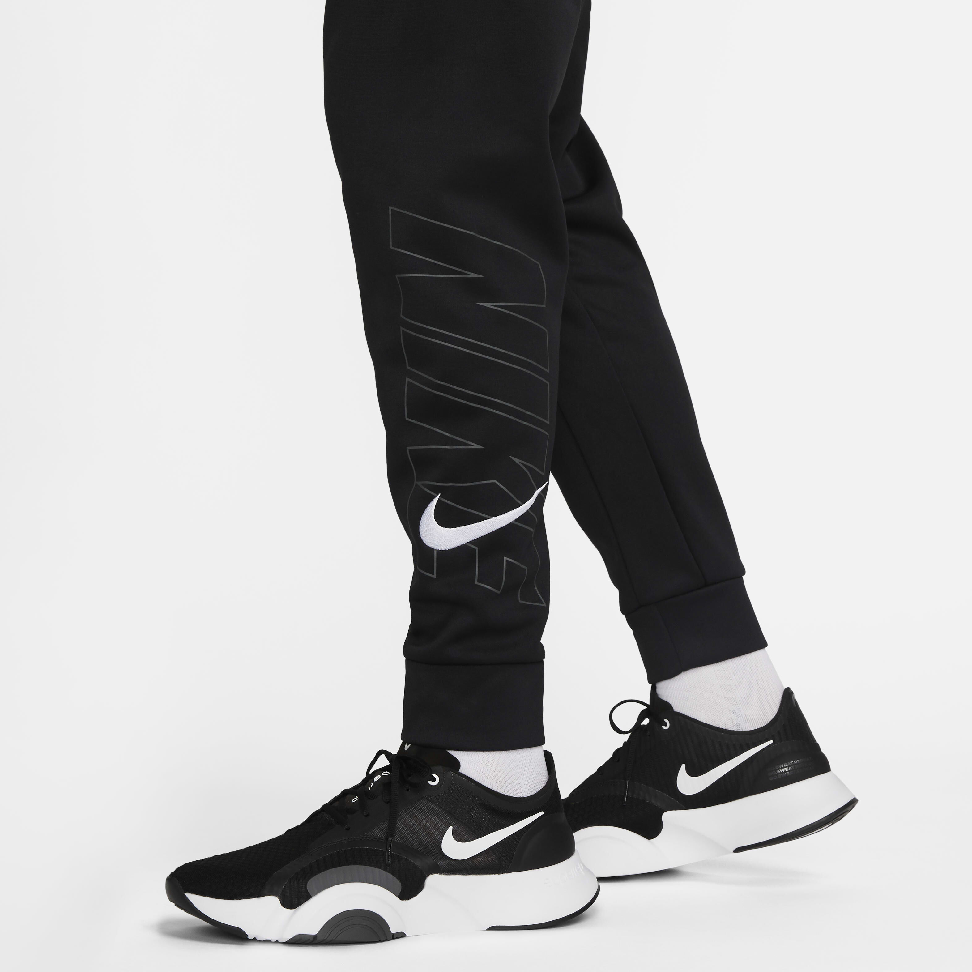 Nike max taper pants best sale