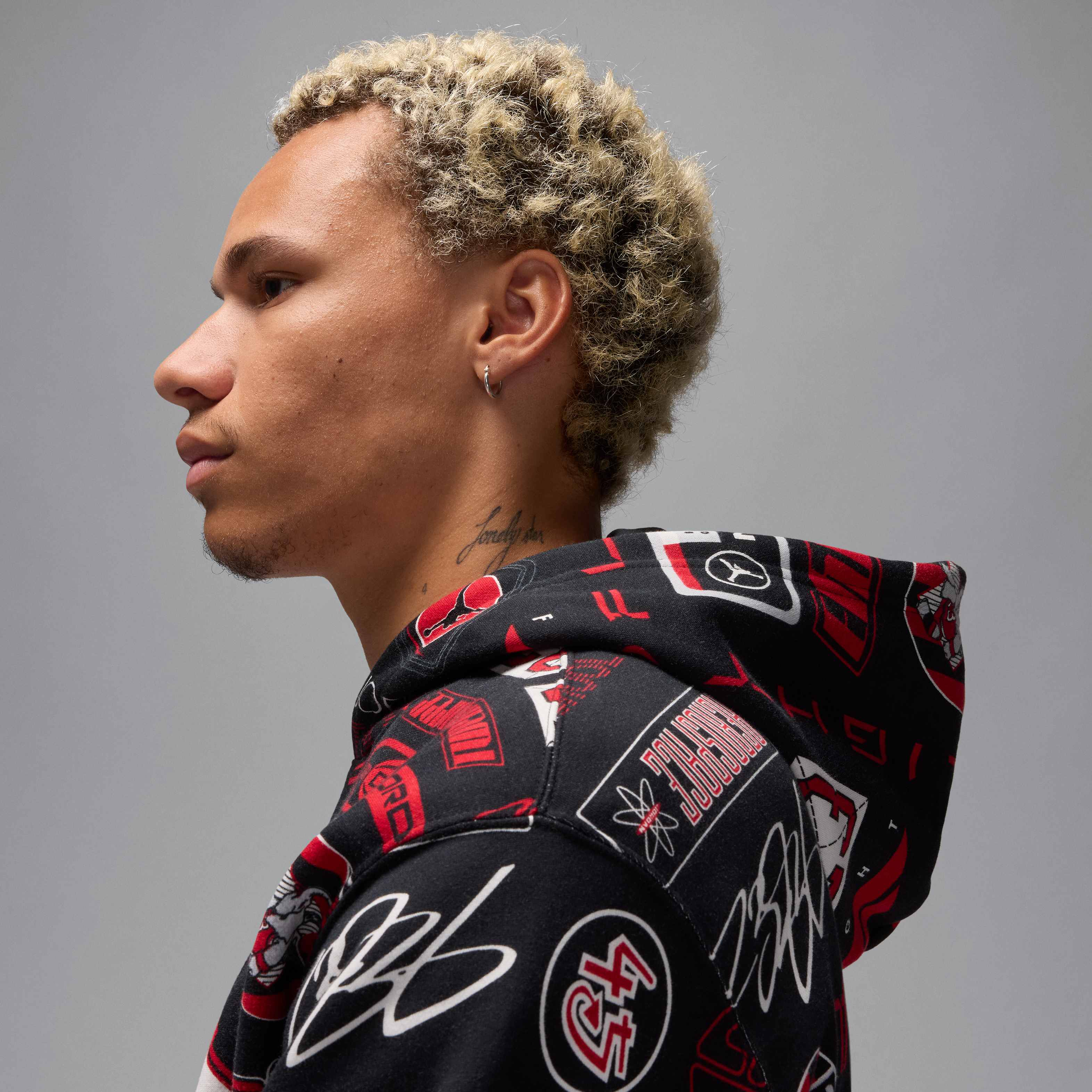 Jordan Essentials image number 4