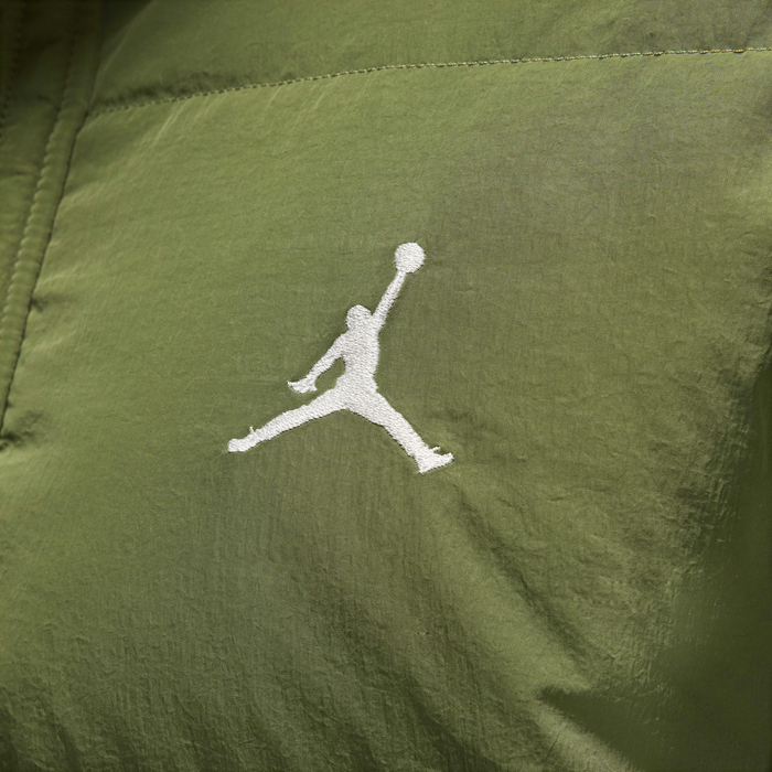 Jordan Essentials image number 3 Jordan Essentials image number 3