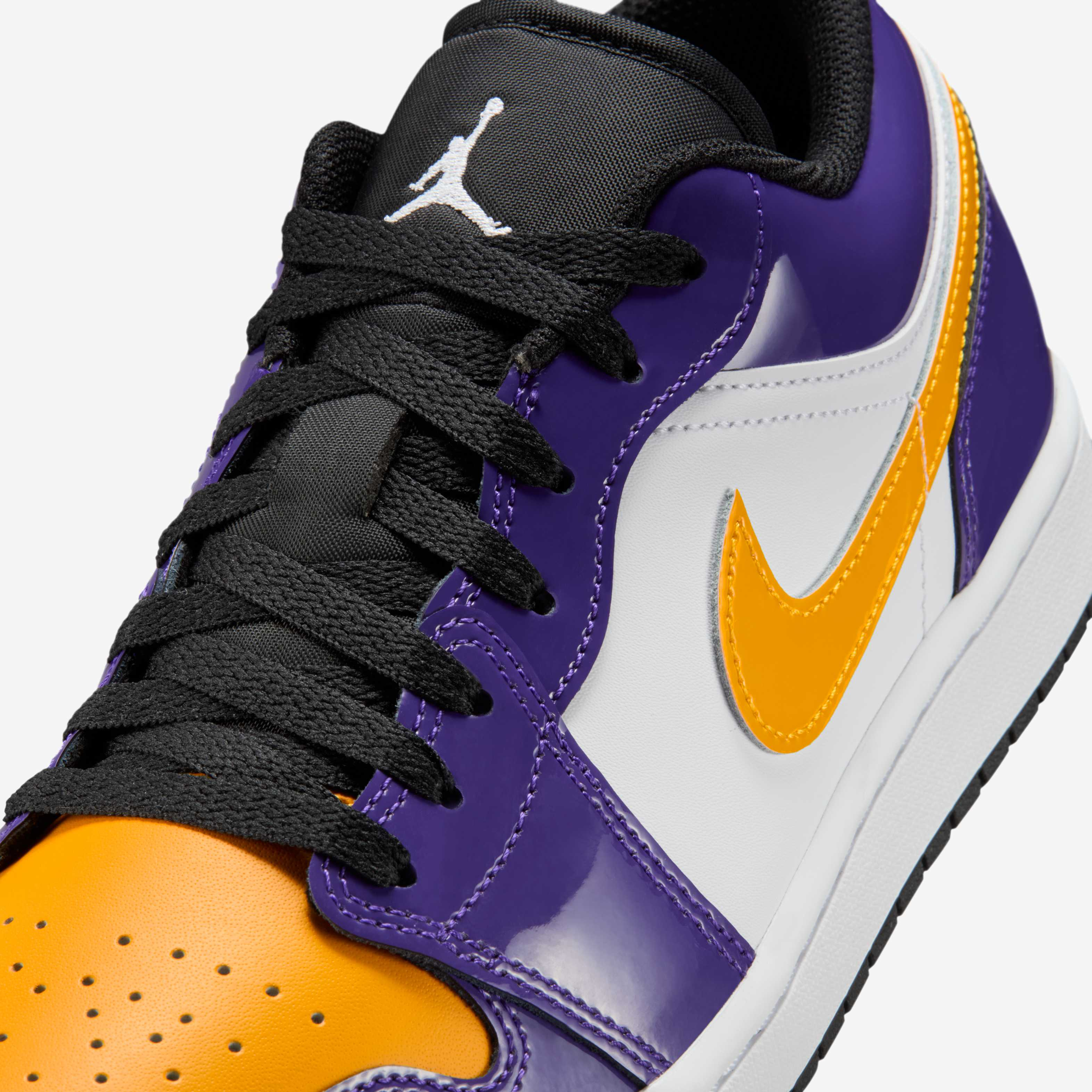 Air Jordan 1 Low SE image number 6