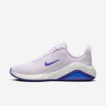 Nike Bella 7