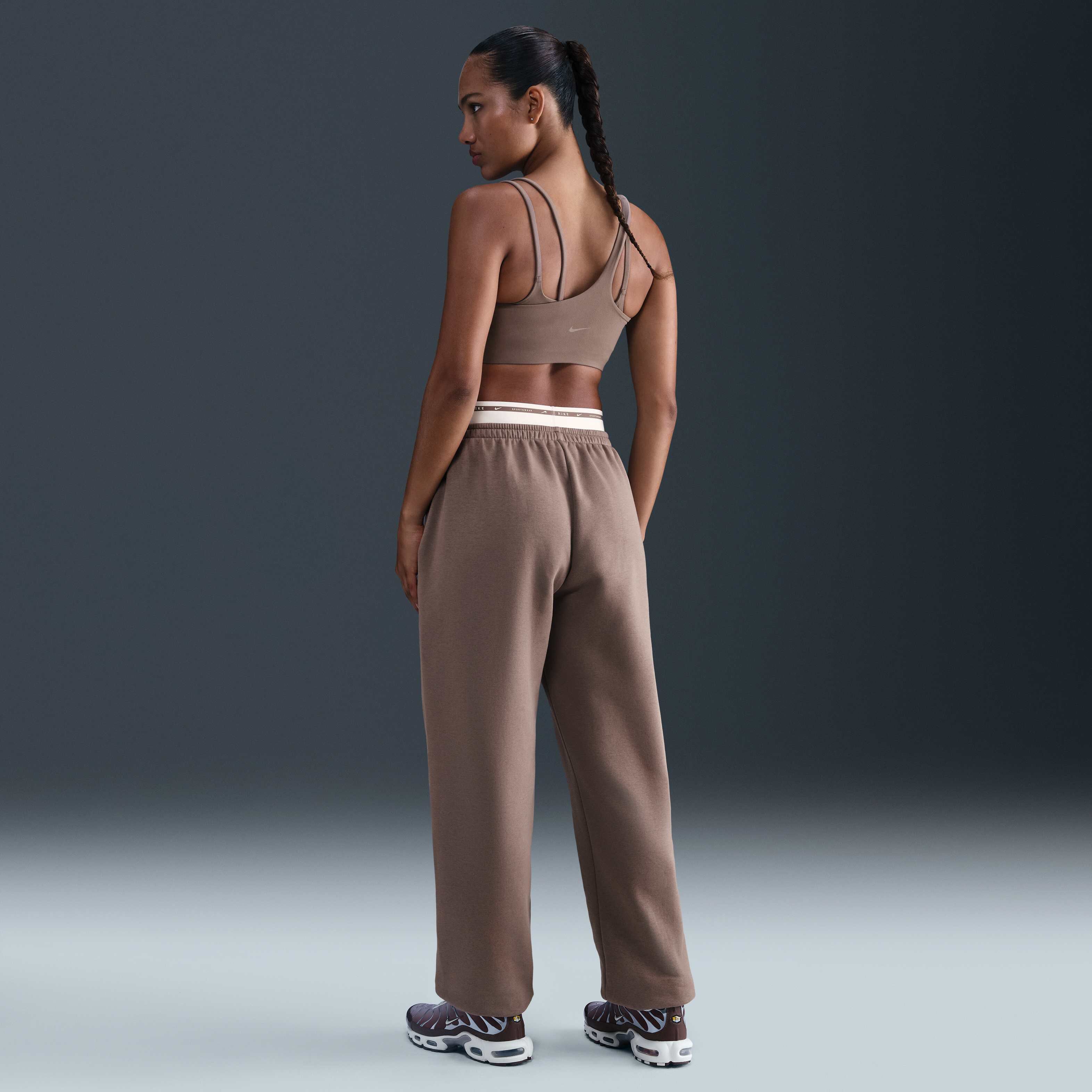 نايكي سبورتسوير فينيكس فليس image number 3