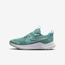 Nike Cosmic Runner