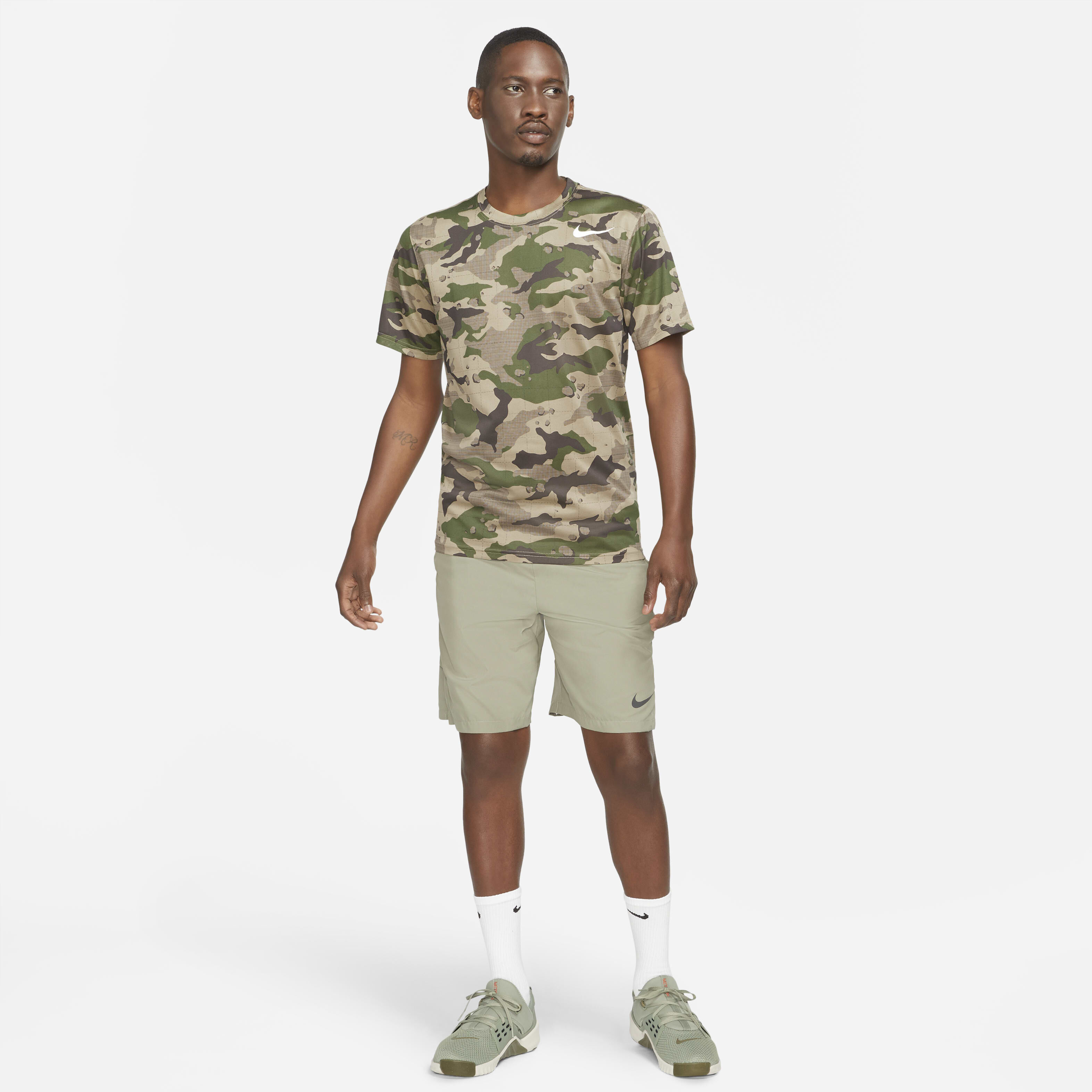 nike camo t shirt and shorts