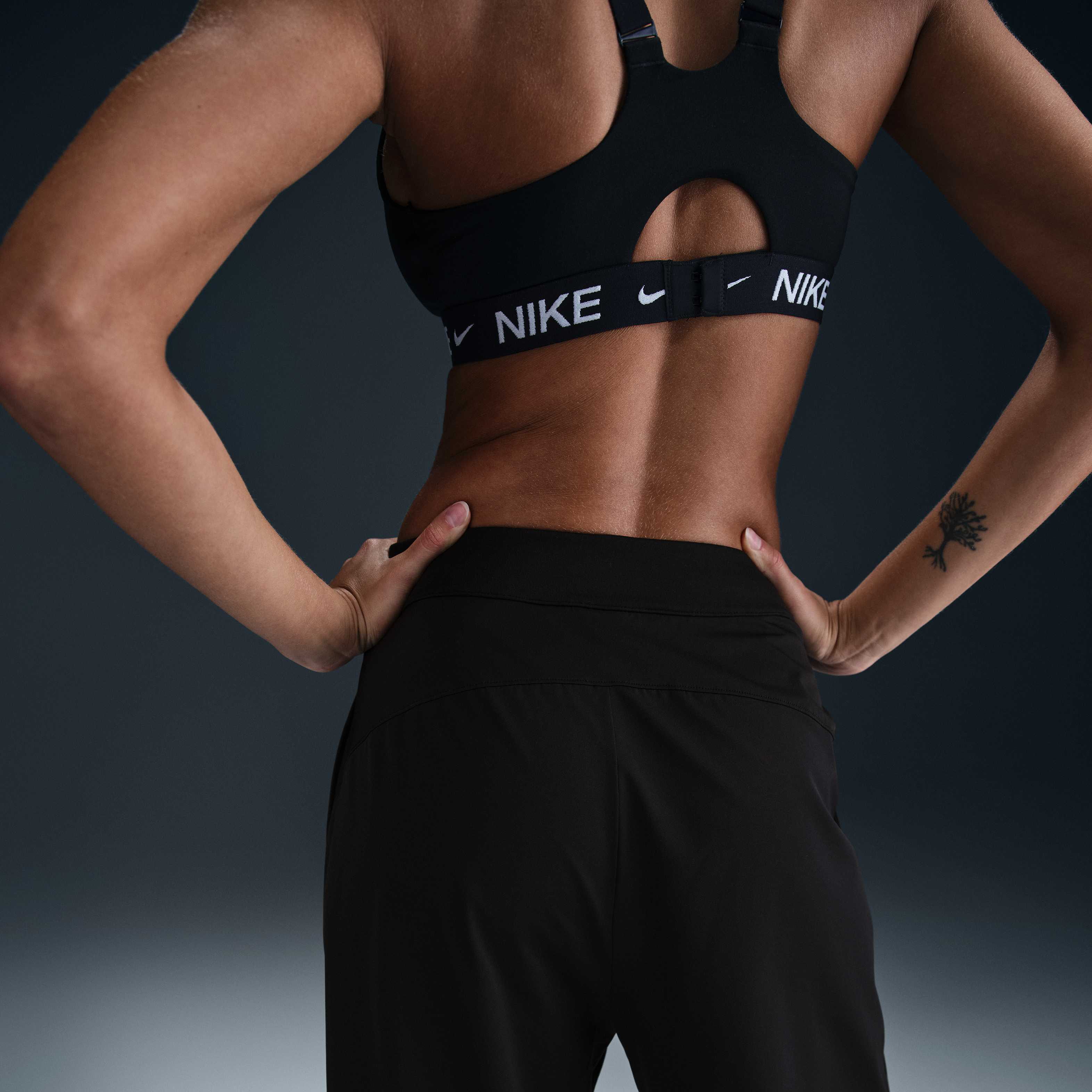 Nike Bliss image number 2