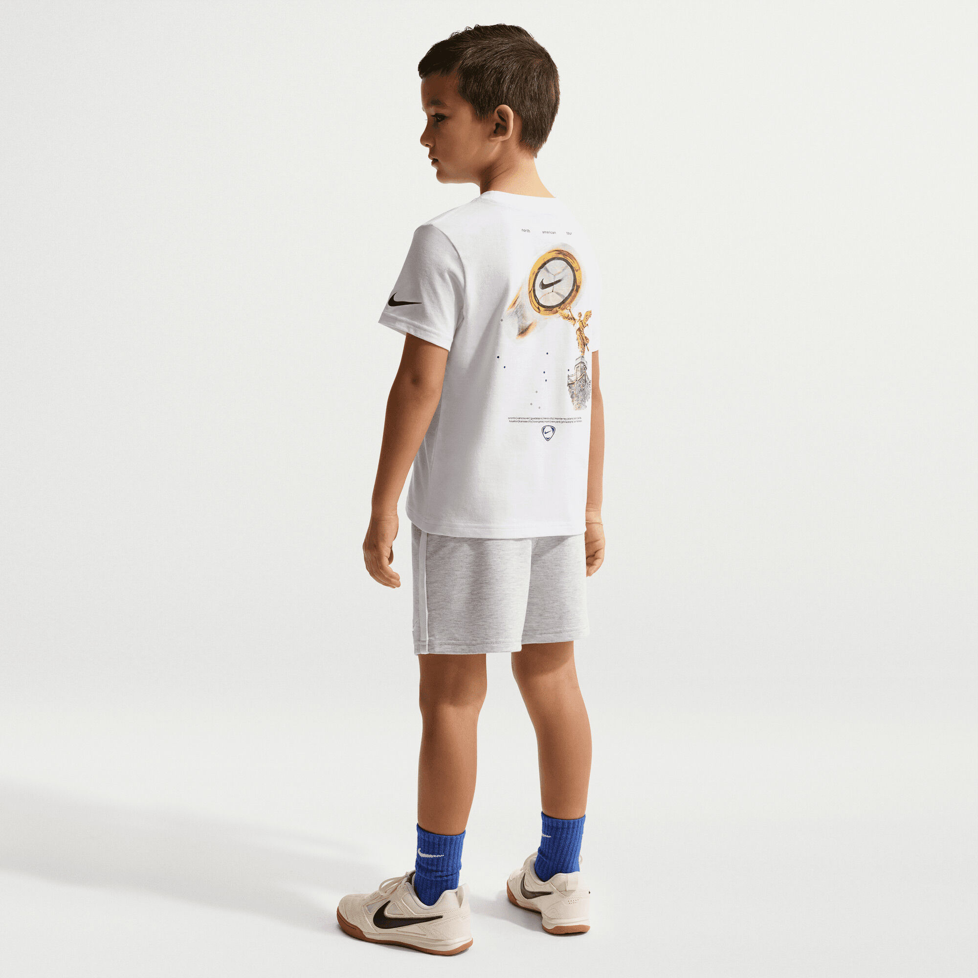 Nike image number 1