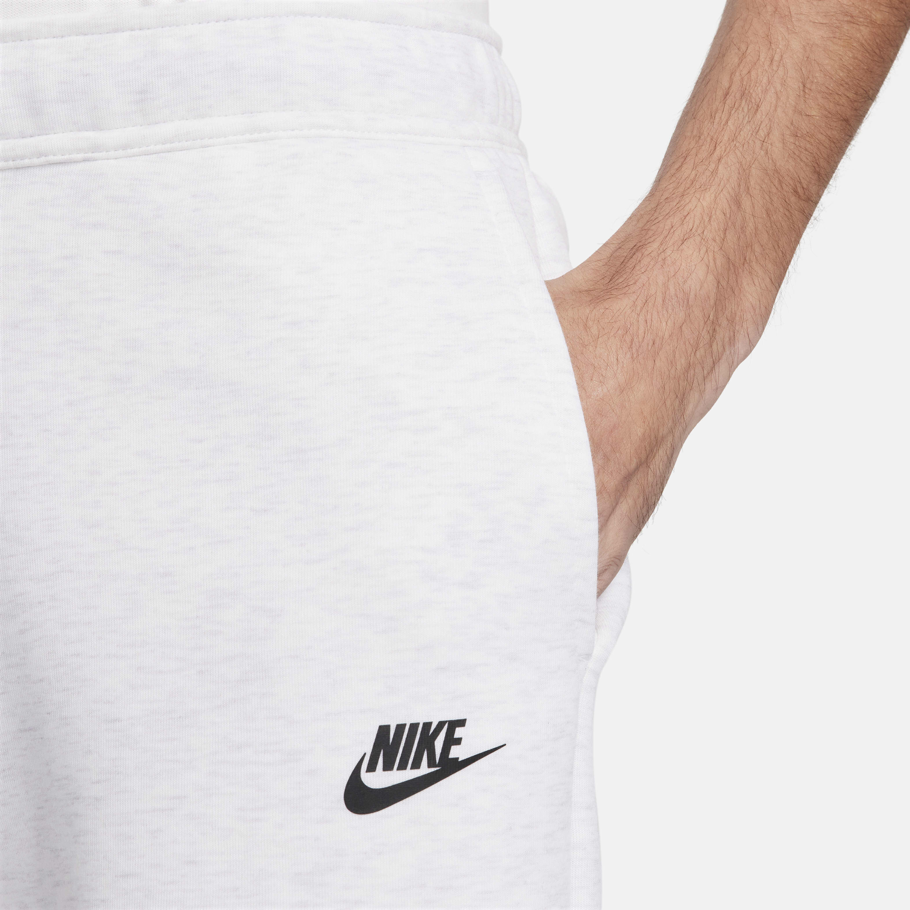 Nike Sportswear Tech Fleece image number 4