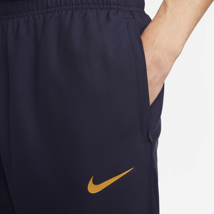 Paris Saint-Germain Strike image number 7 Paris Saint-Germain Strike image number 7